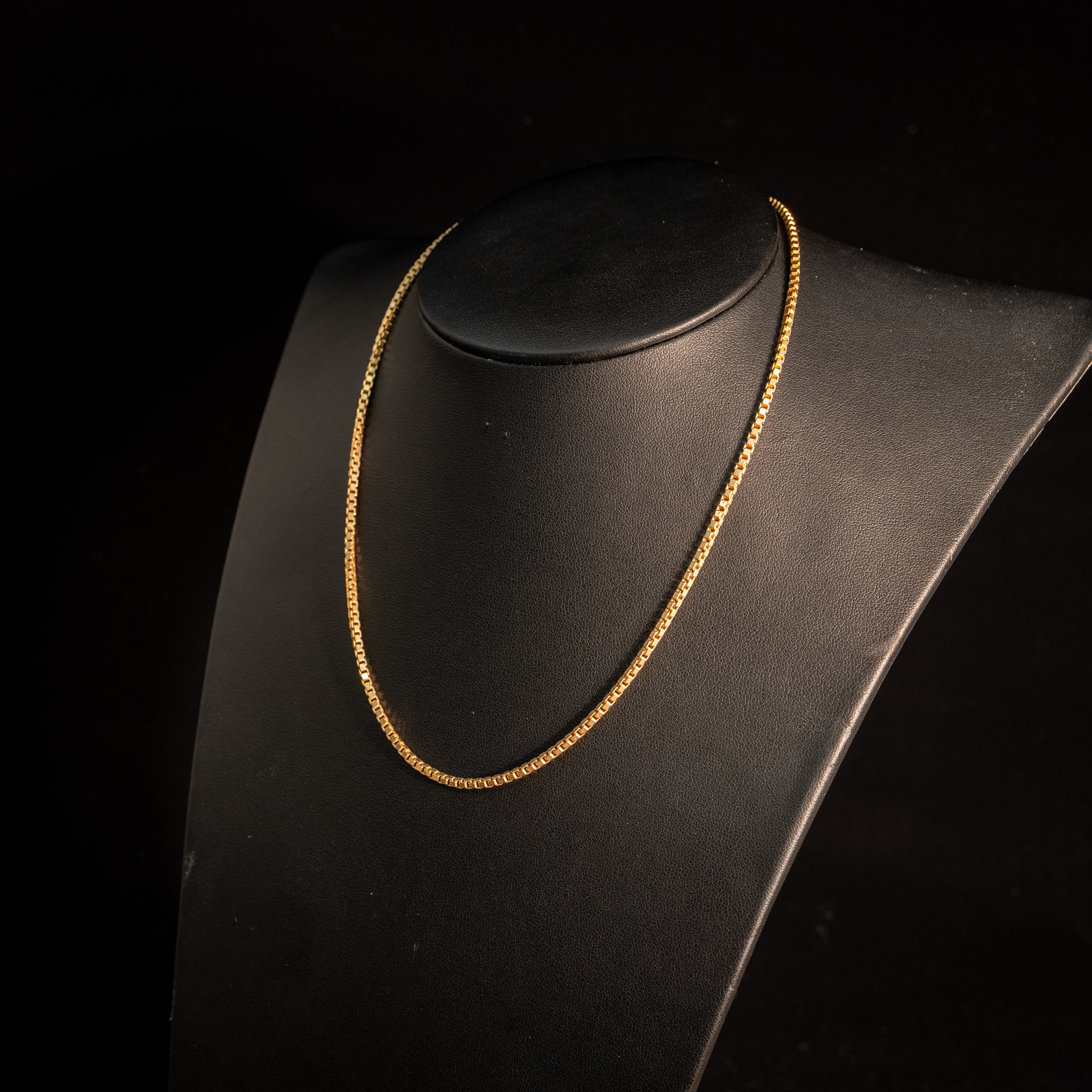 10k Gold Box chain for men and women ~2.14mm