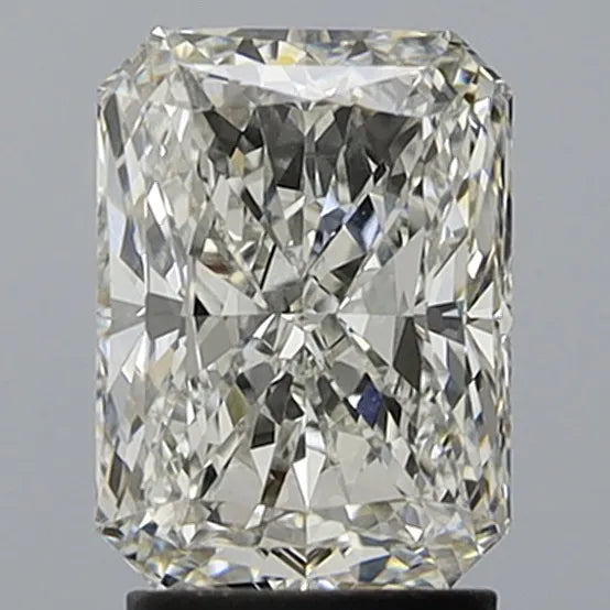 2.50ct Radiant Lab Grown Diamond (Colour G, Clarity VS1, IGI Certified)