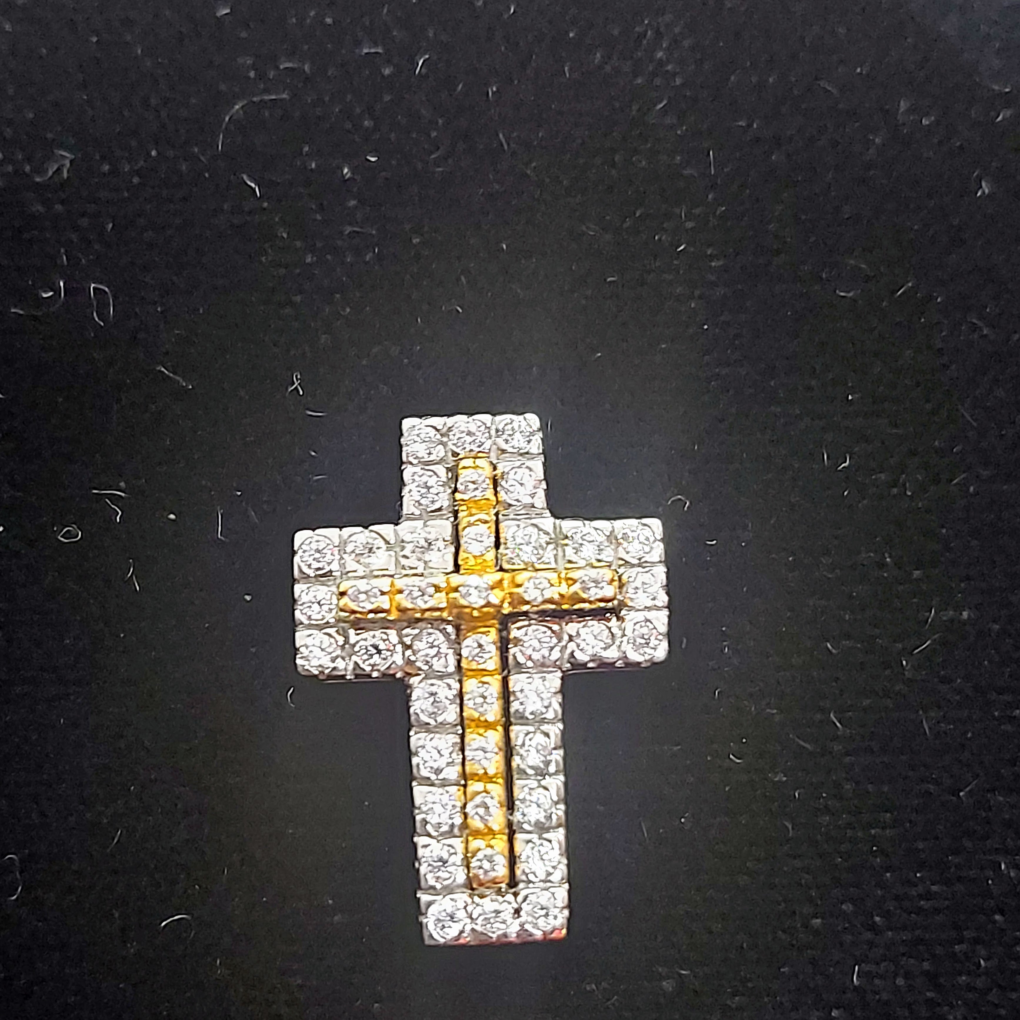 Pendentif croix bicolore personnalisable