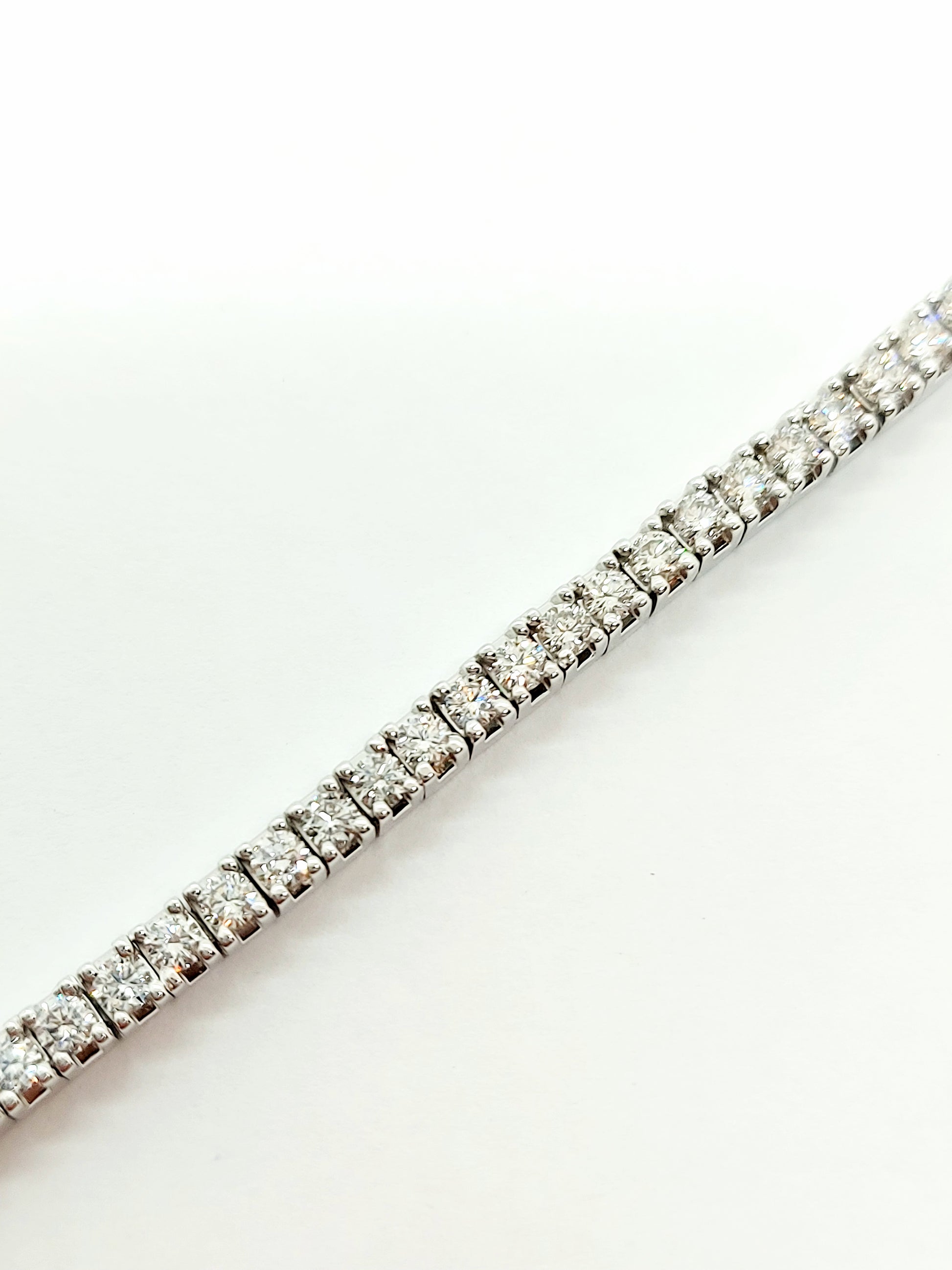 14k White Gold Tennis Bracelet with 5pt lab diamonds