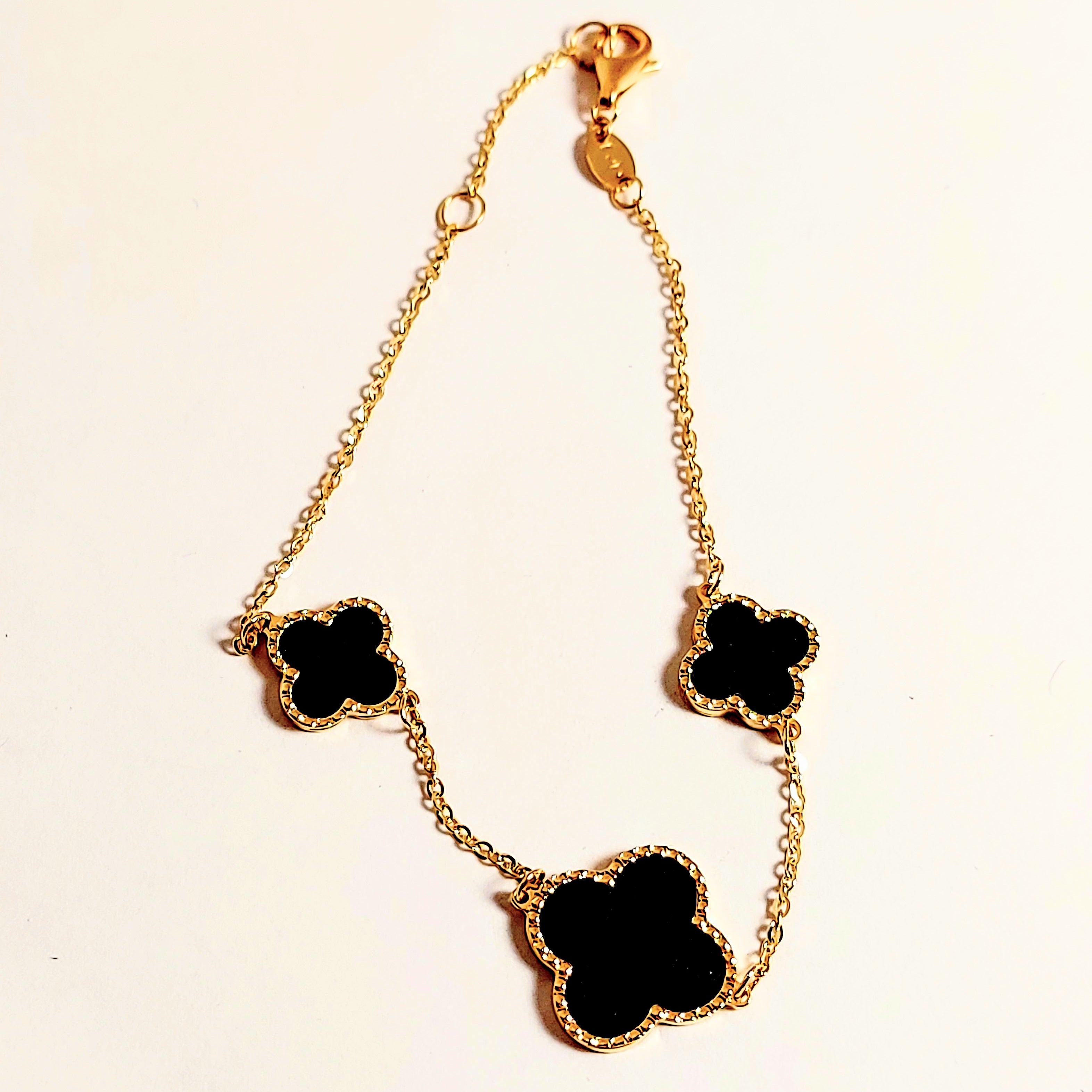 Black Clover leaf Bracelet