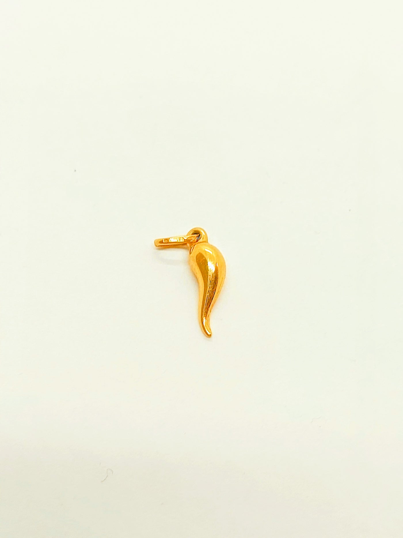 Italian horn 18k gold deals