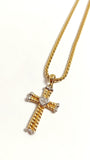 Croix en or massif 14 carats bicolore avec cœur
