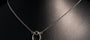Collier Fer à Cheval en Or Blanc 14 carats avec Saphir Bleu