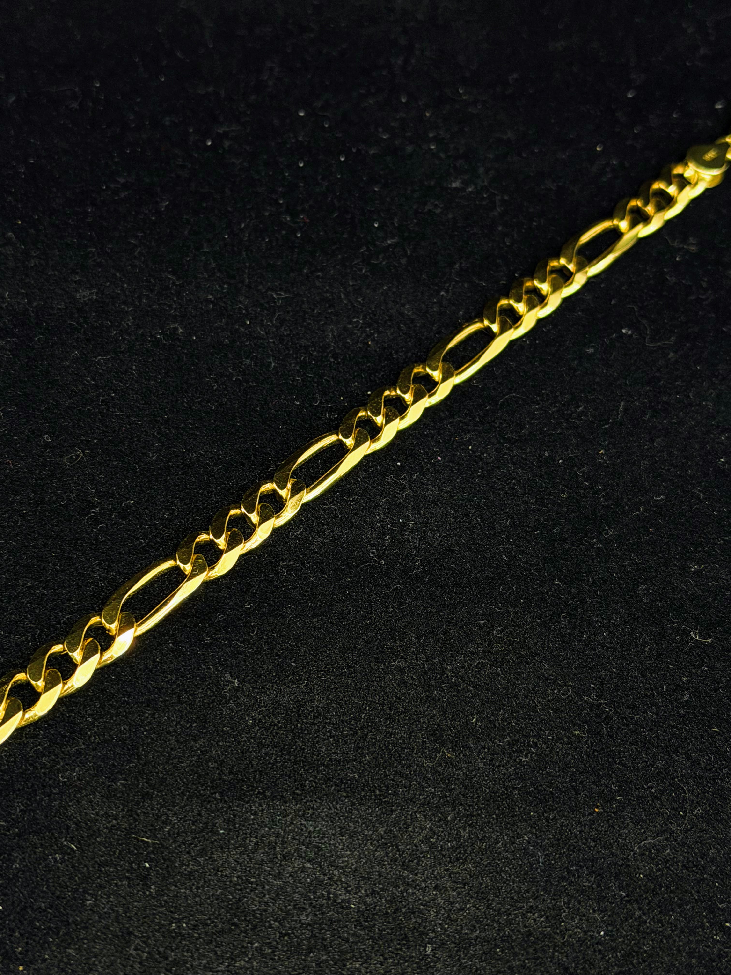 10k Gold Solid Figaro Bracelet 6.5mm