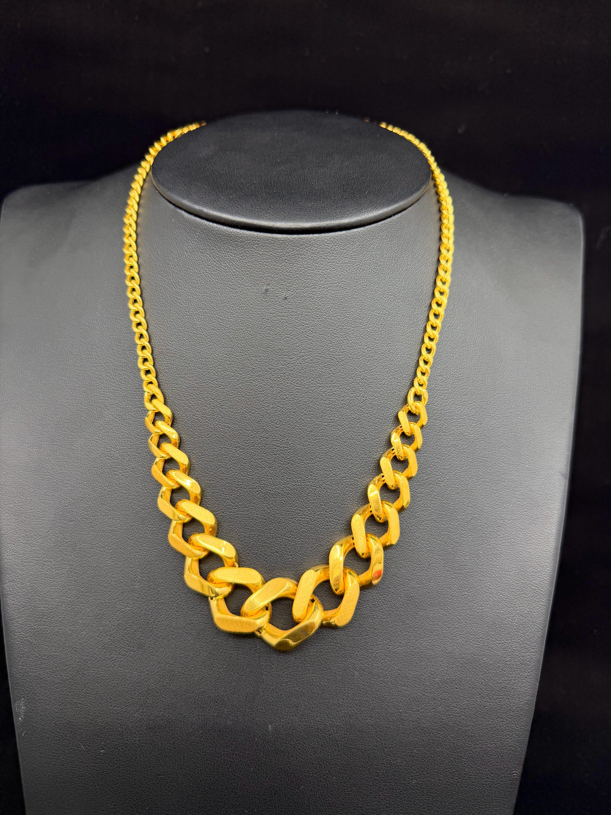 21k Gold Middle Easter Wedding Set