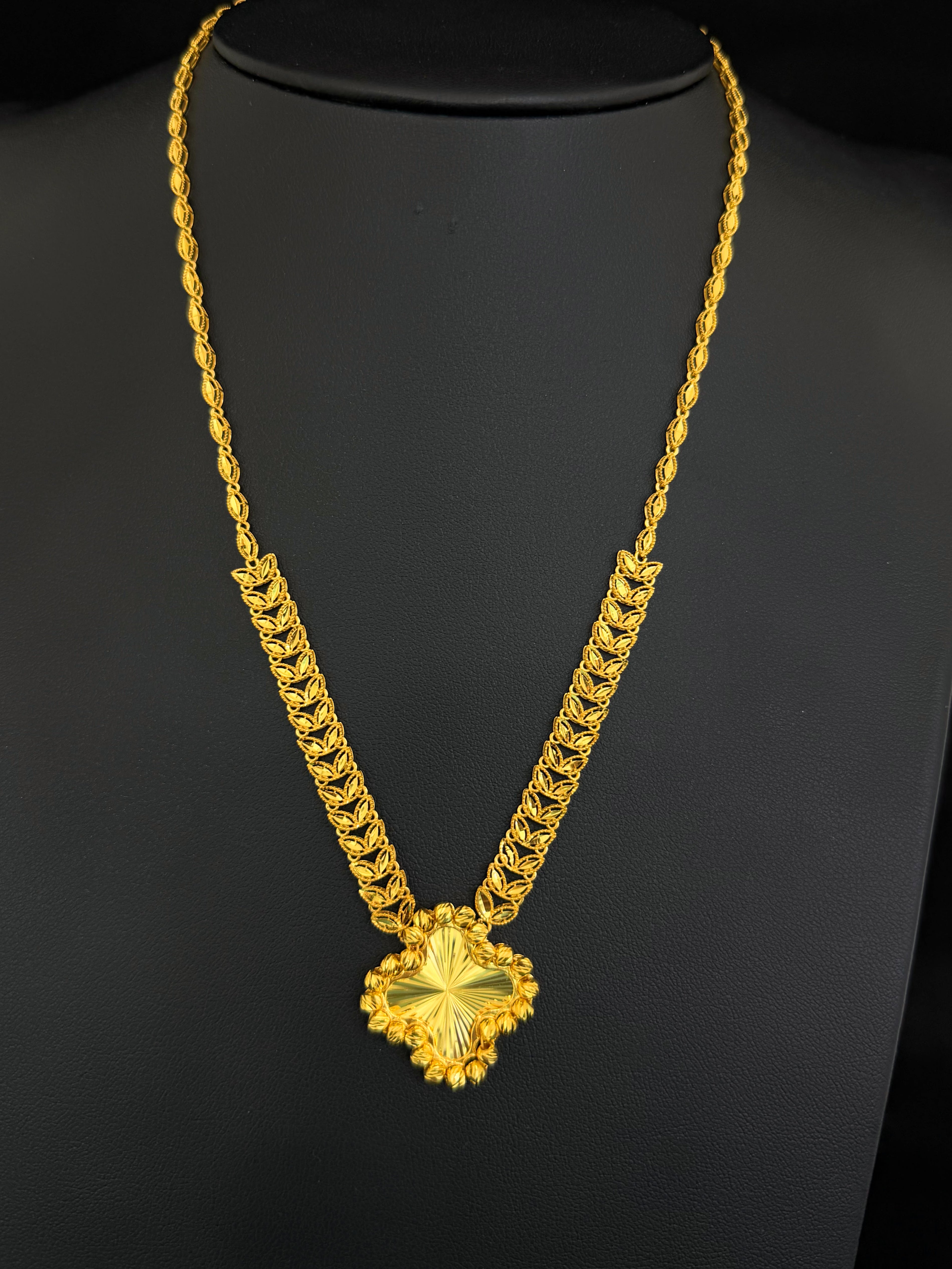 21k Gold Middle Eastern Wedding set