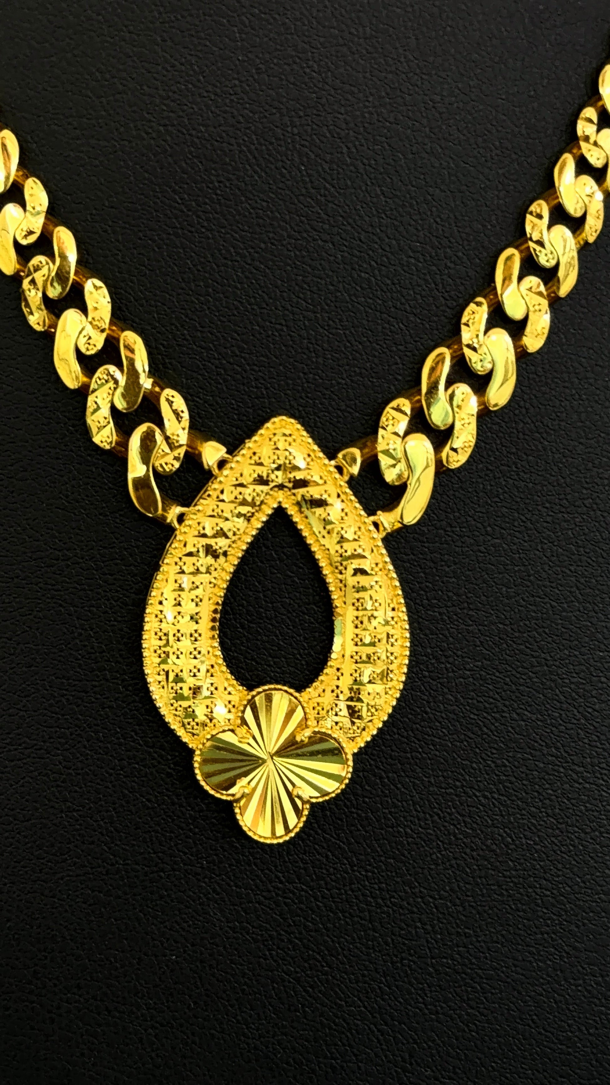 21k Gold Middle Eastern Wedding Set Jewelry