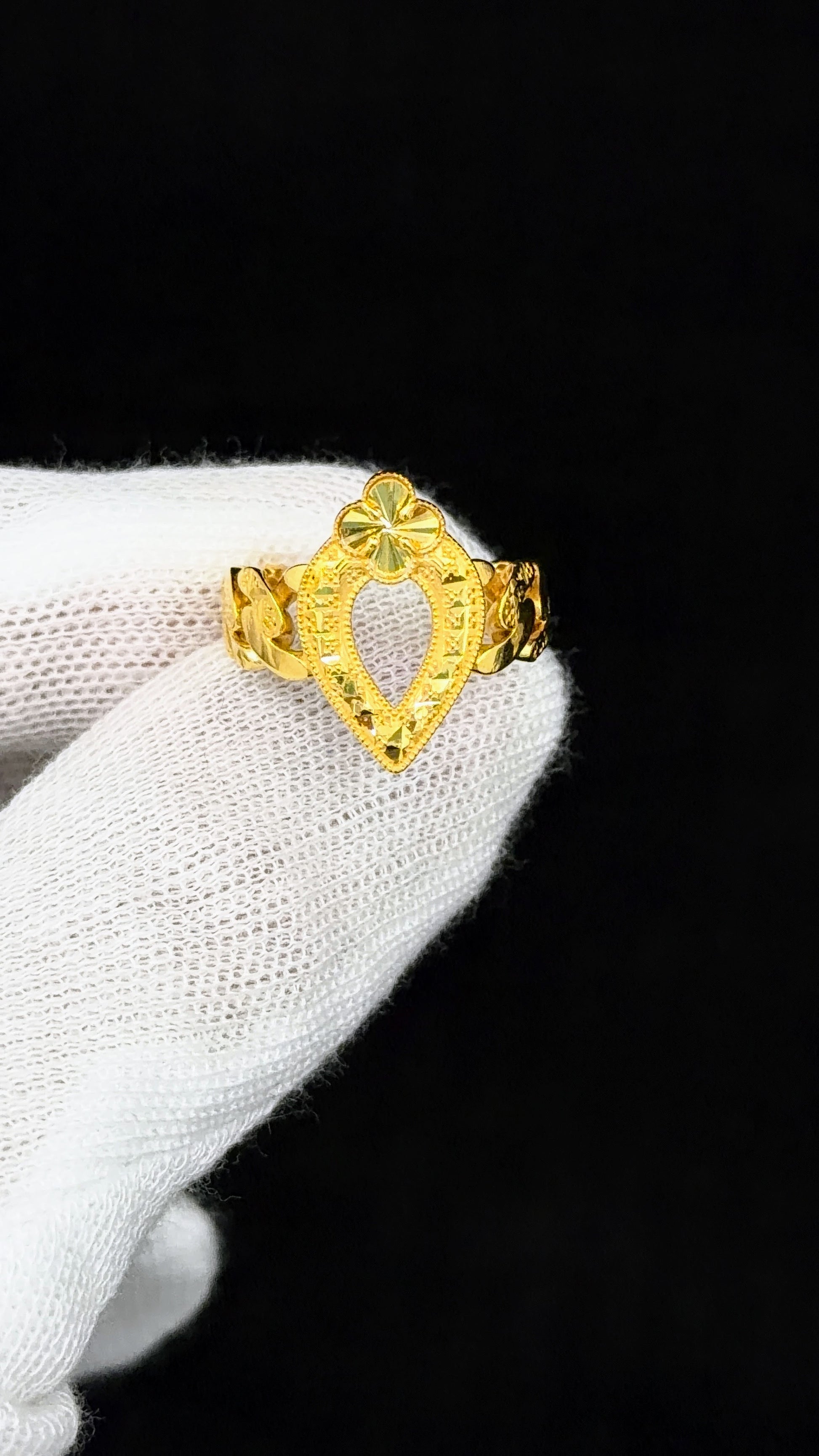 21k Gold Middle Eastern Wedding Set Jewelry