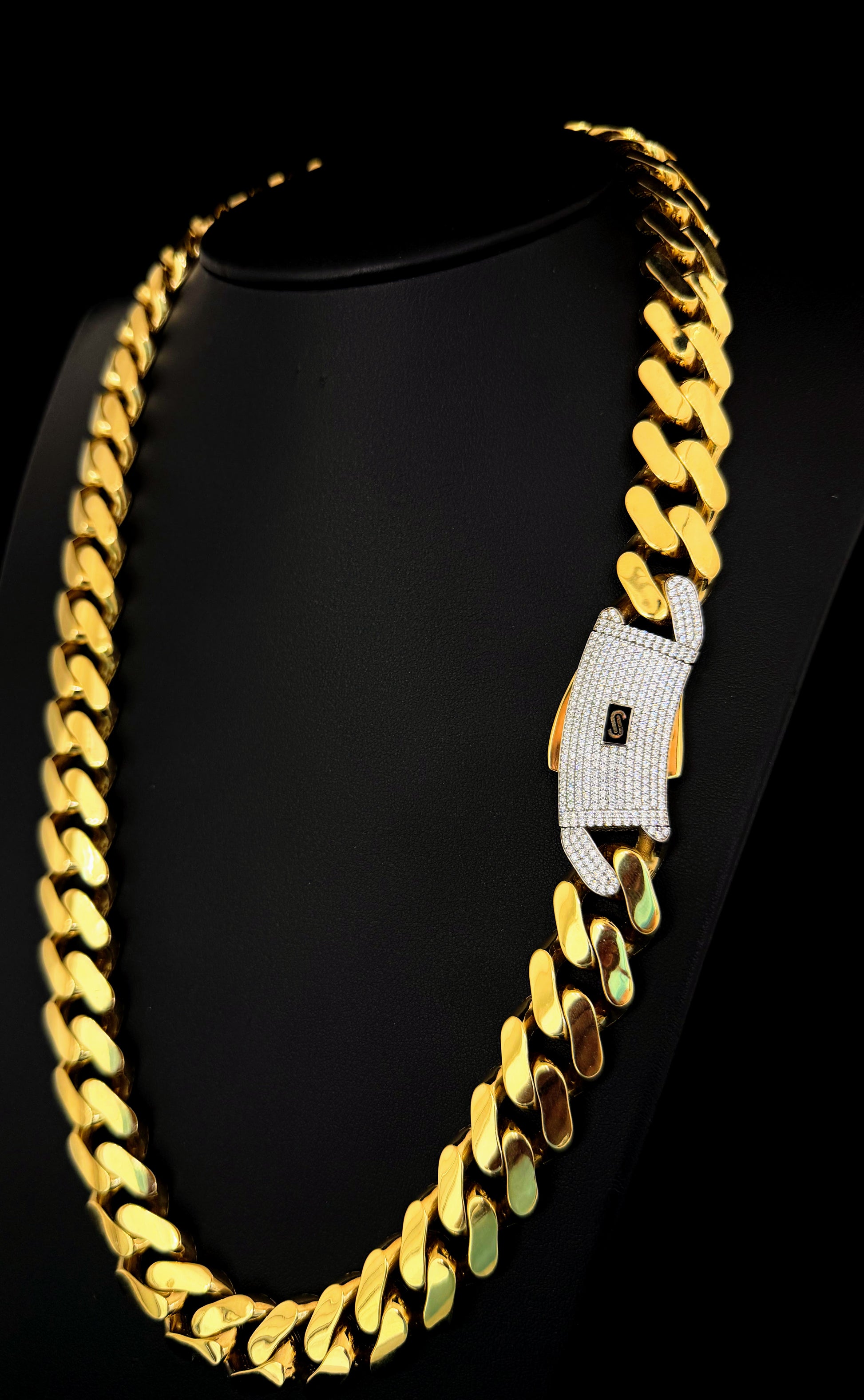 10k Gold Monaco Chain 17.5mm wide