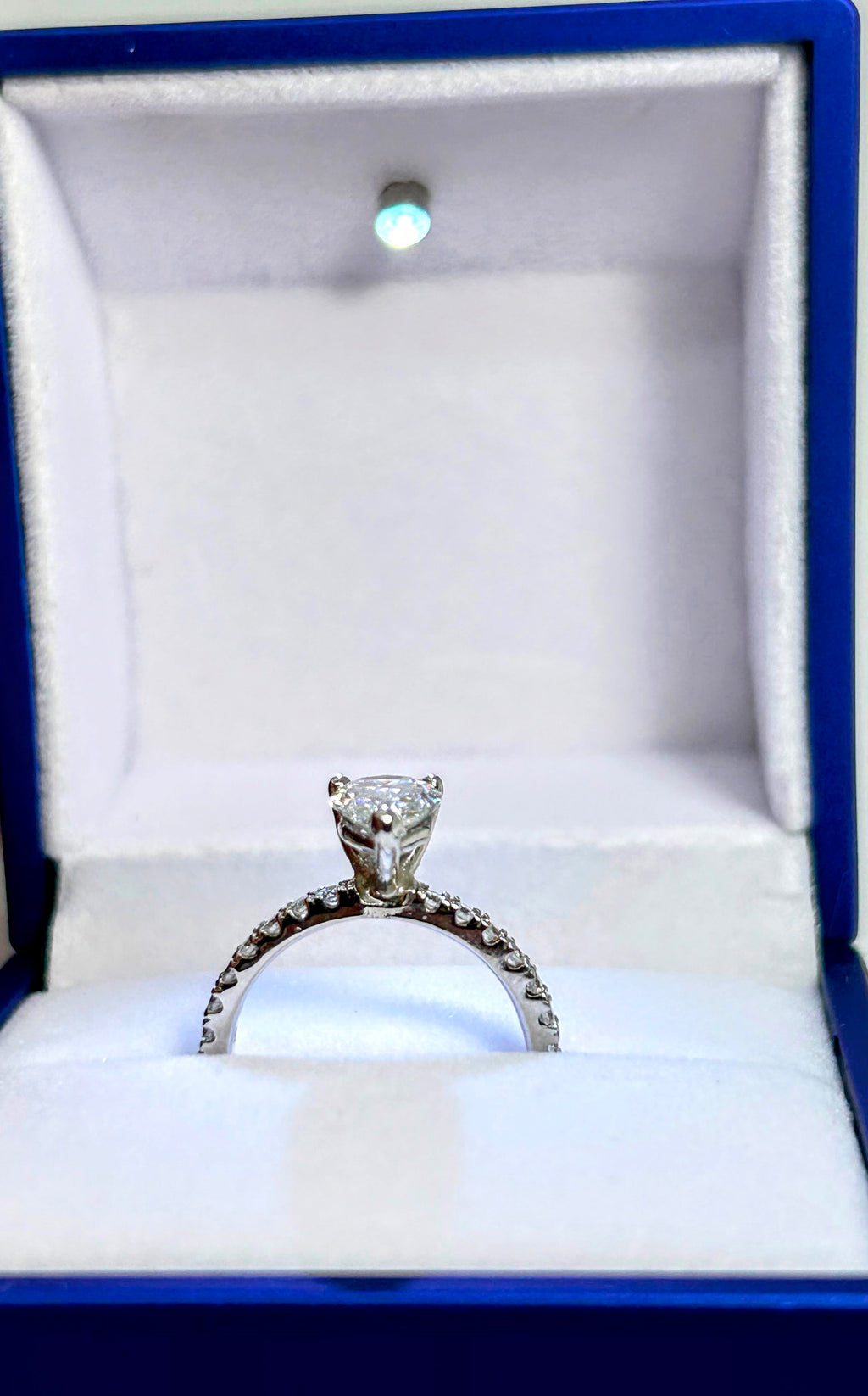 1.5ct Pear cut Lab diamond Engagement Ring 18k White Gold