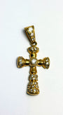 Croix en or 10K avec pierres de zircone cubique