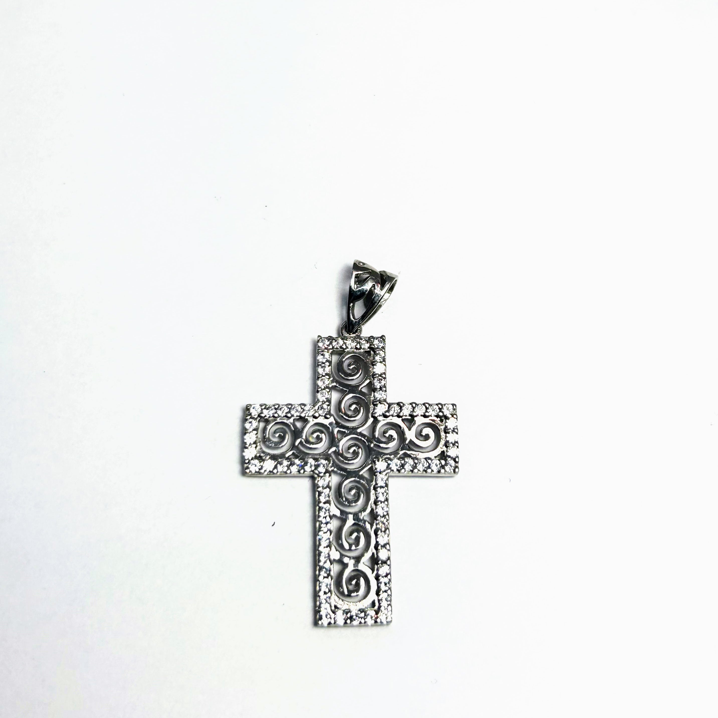 Or blanc 10 carats au design fantaisie