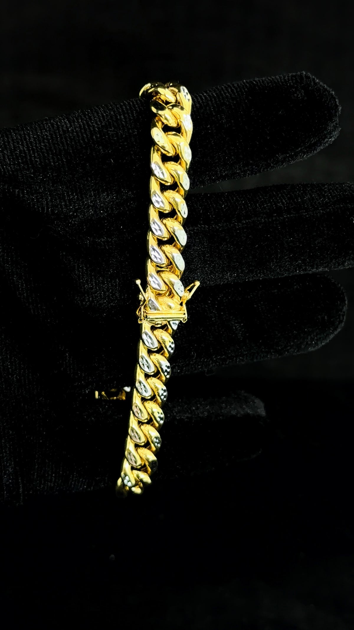 10k Gold Cuban Bracelet Diamond cut two tone 9mm
