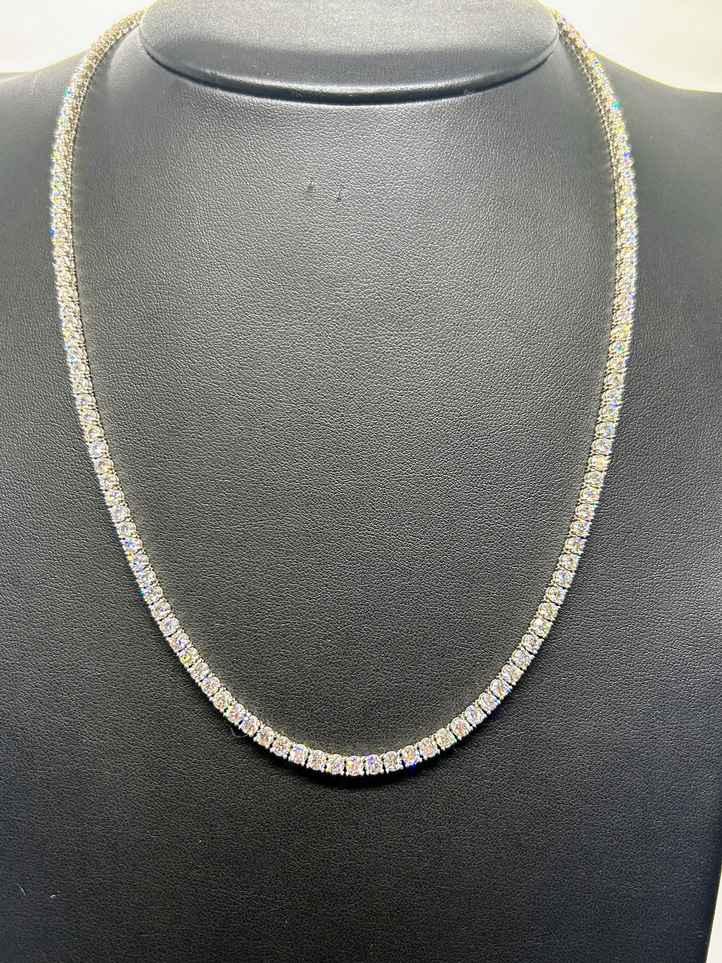 14k White Gold Tennis Necklace 10pts