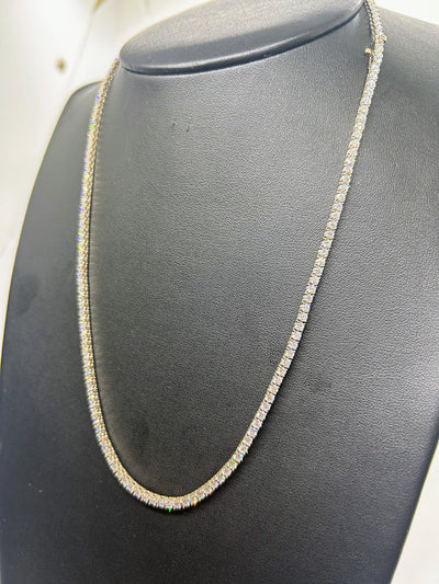 14k White Gold Tennis Necklace 5 pts
