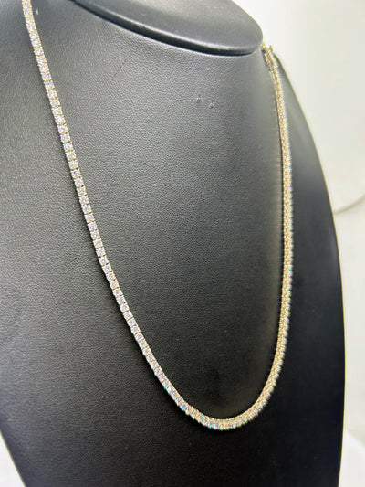 14k White Gold Tennis Necklace 5 pts