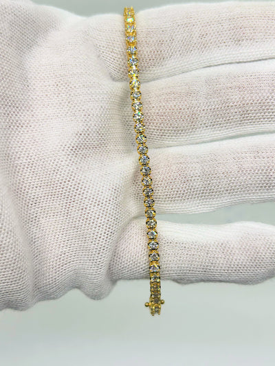 14k Gold Tennis bracelet 5pts