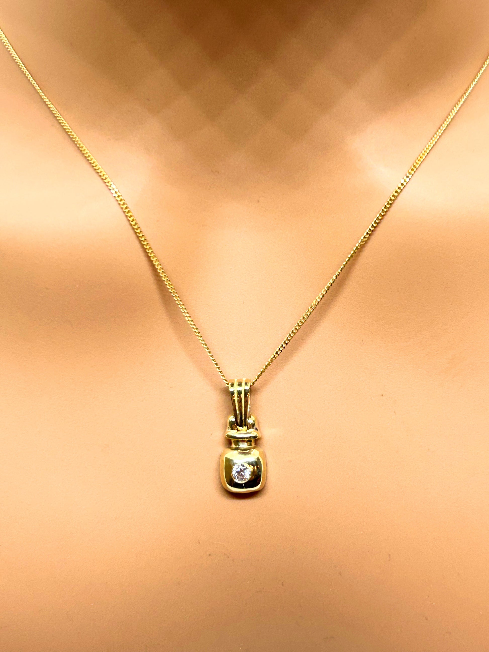 10k Gold Fine Necklace with square pendant