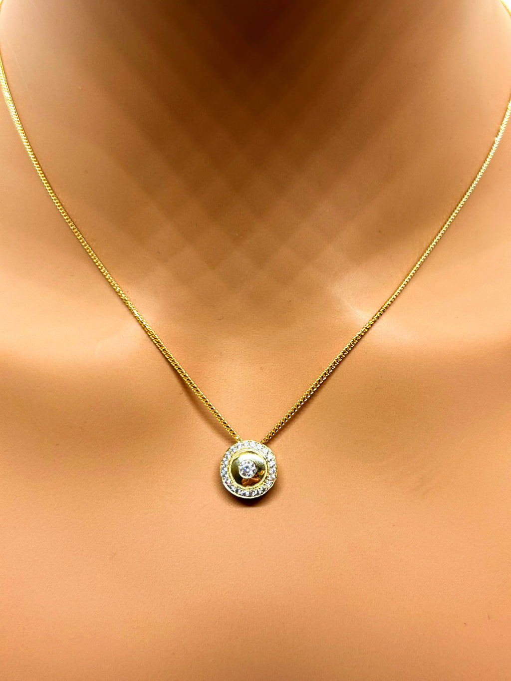10k Gold Fine Necklace with Round Pendant
