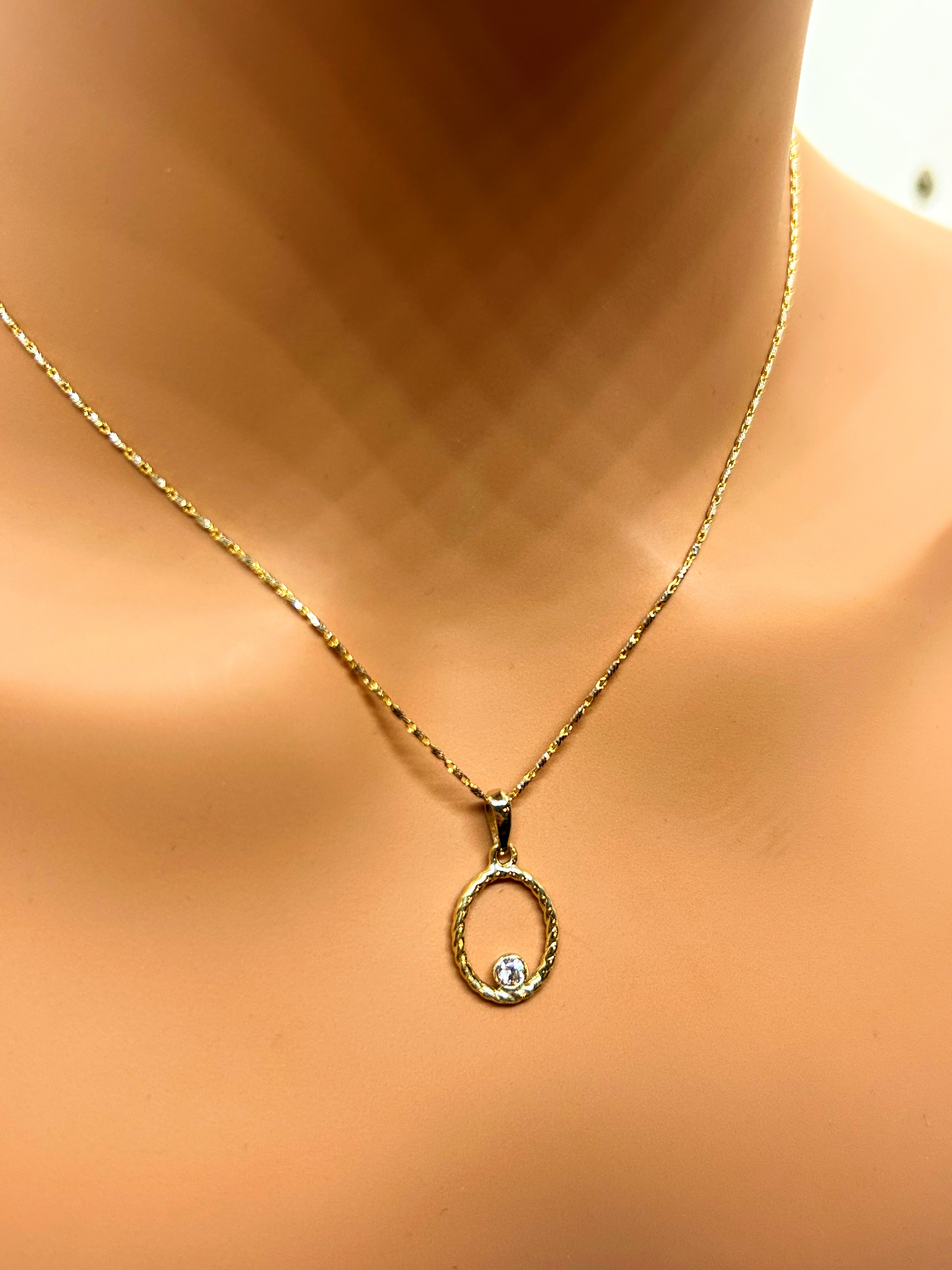 10k Yellow Gold Fine Necklace with Pendant and Natural diamond