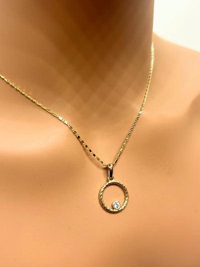 10k Gold Necklace Round pendant with Natural diamond