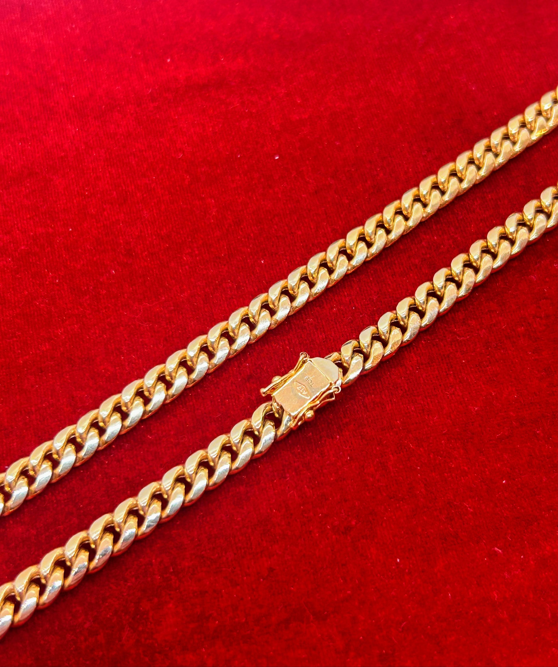 10k Gold Cuban chain ~7mm