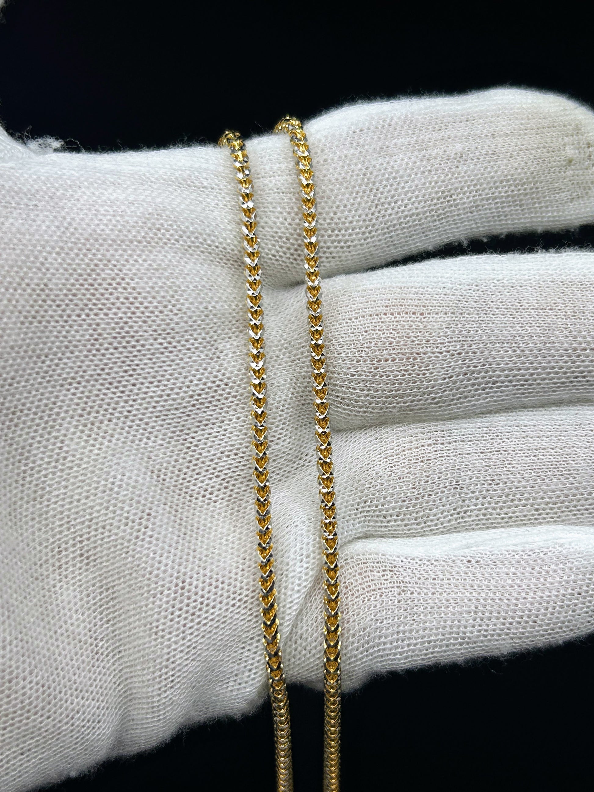 10k Gold Round Franco 2 tone Pineapple Chain 2.7mm wide diamond cut