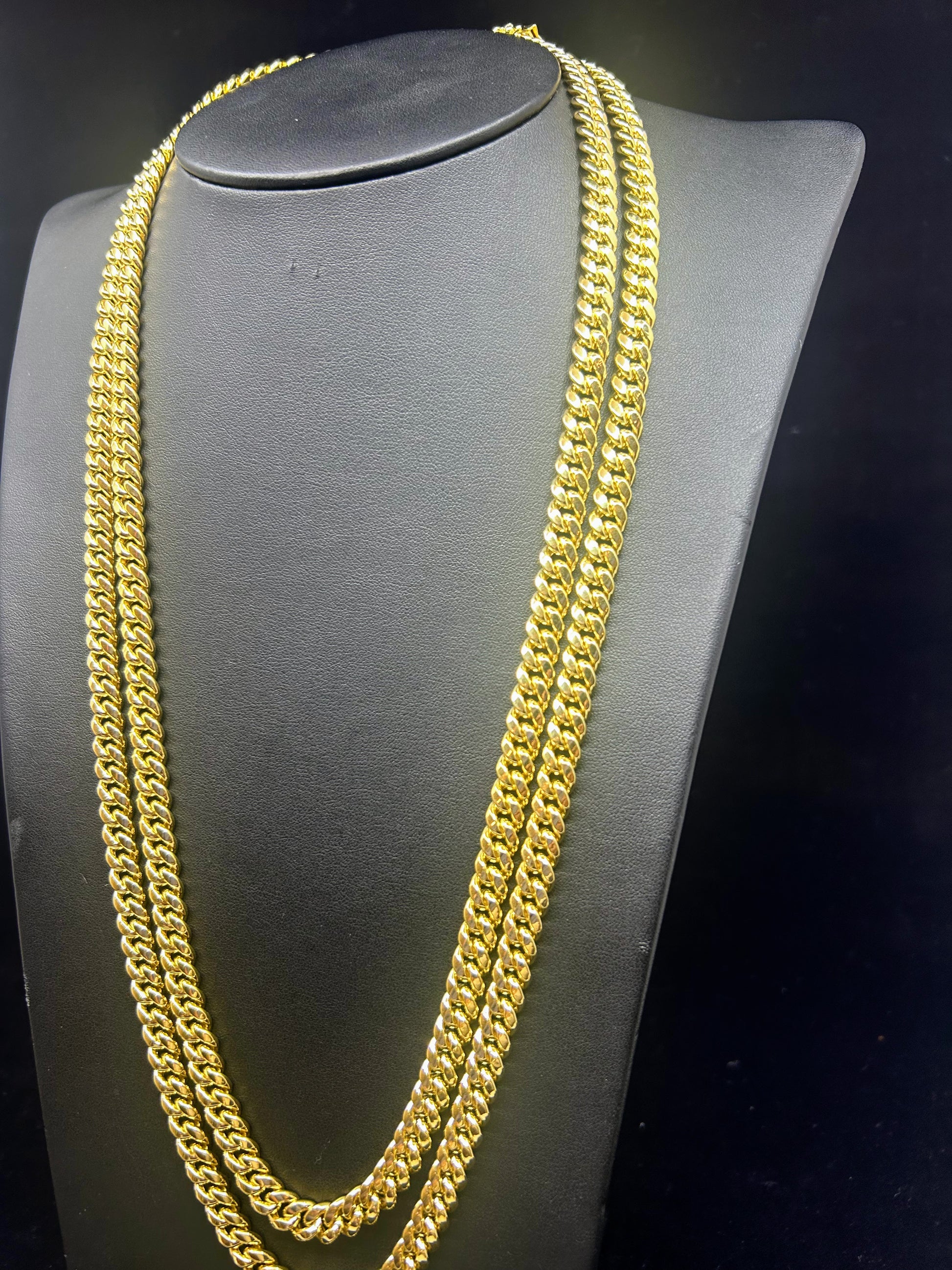10k Gold Cuban Chain ~7.6mm