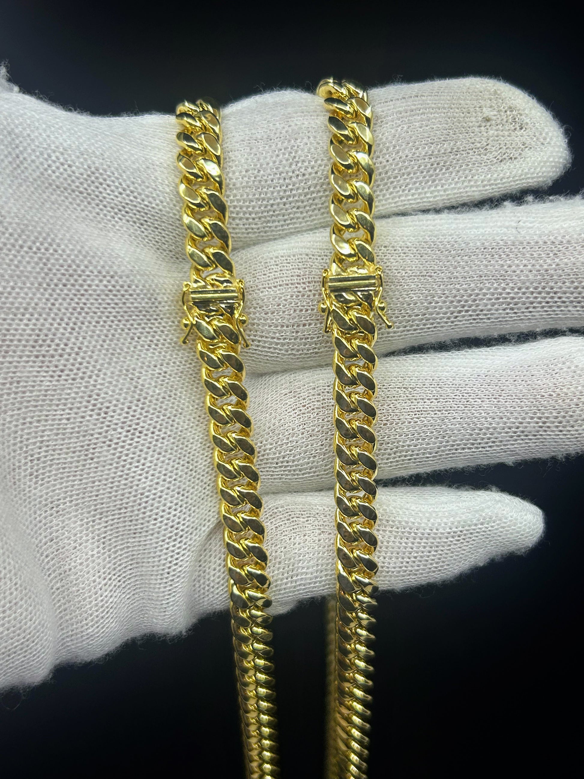 10k Gold Cuban Chain ~7.6mm
