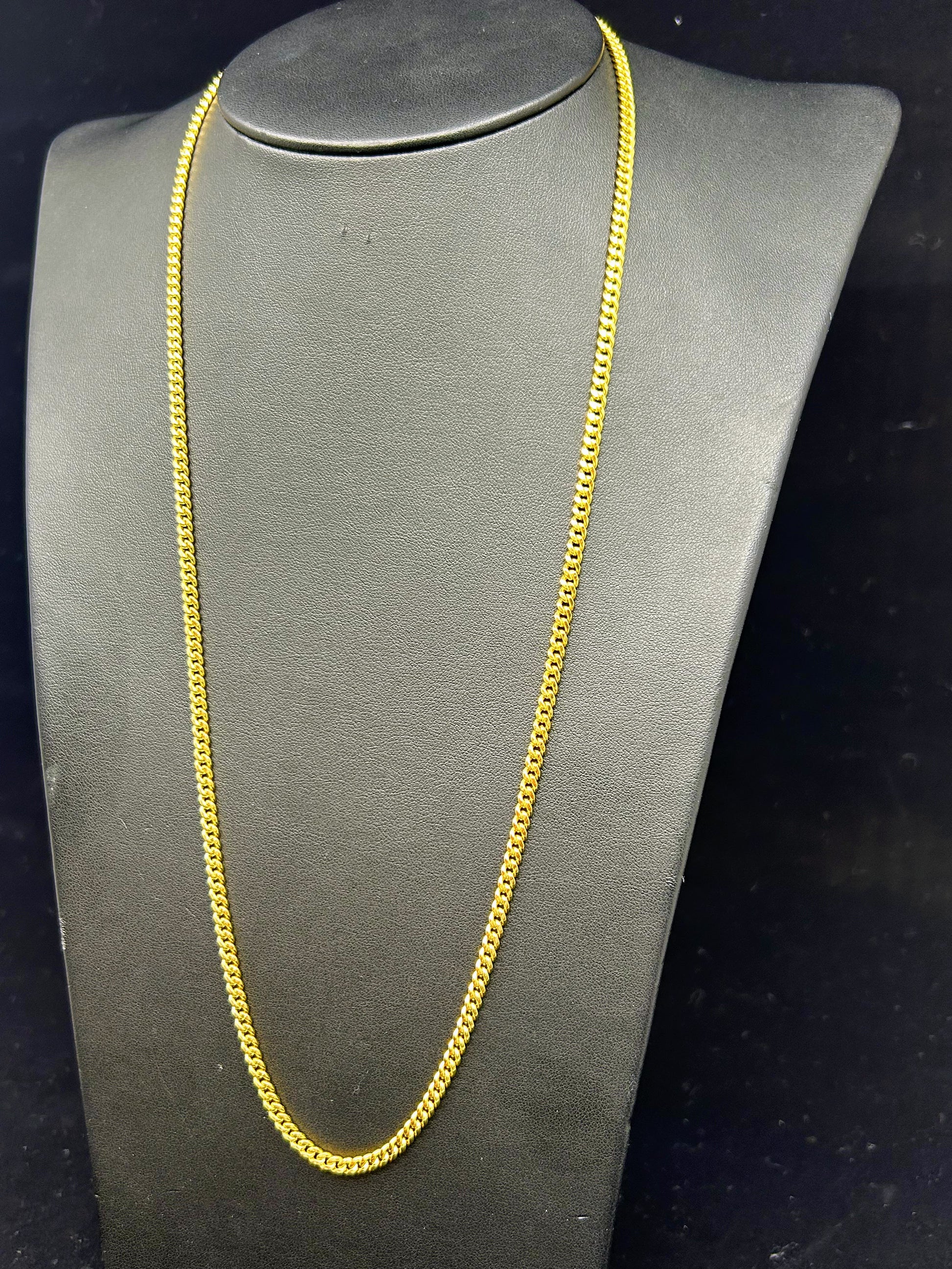10k Gold Cuban chain ~4mm wide