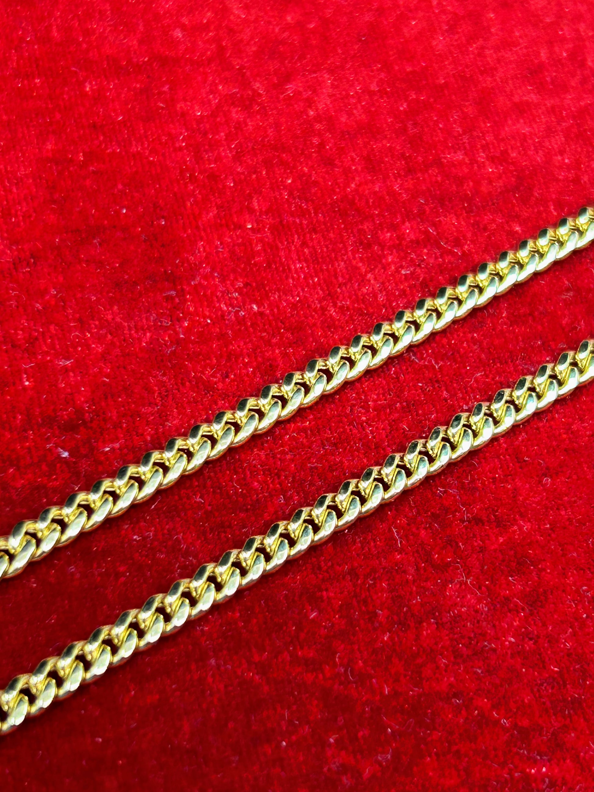 10k Gold Cuban chain ~4mm wide