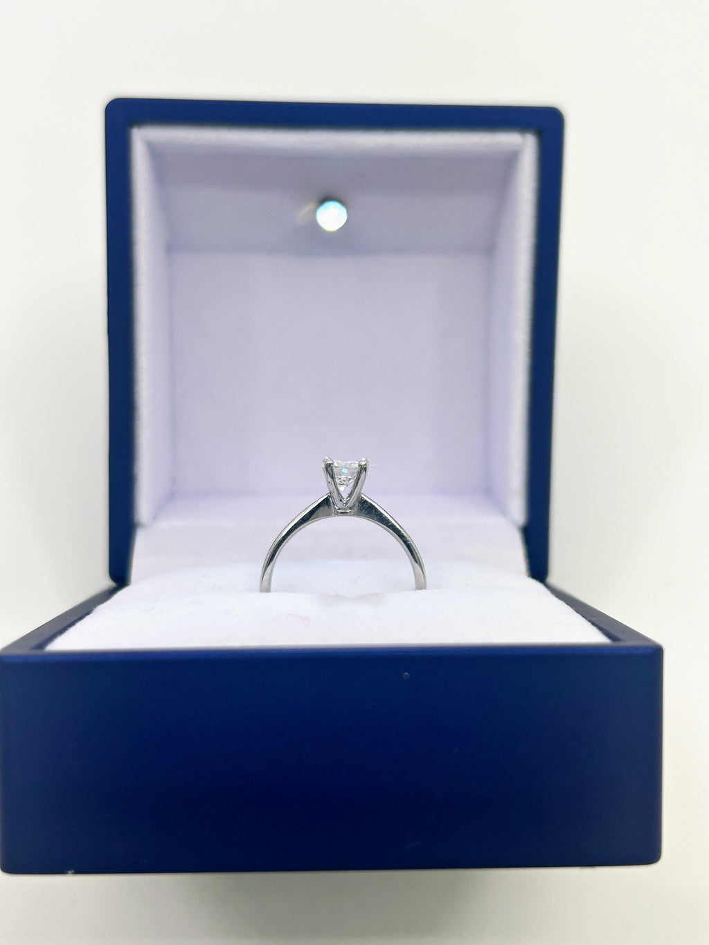 14k White Gold Engagement Ring with 0.55ct Natural Diamond