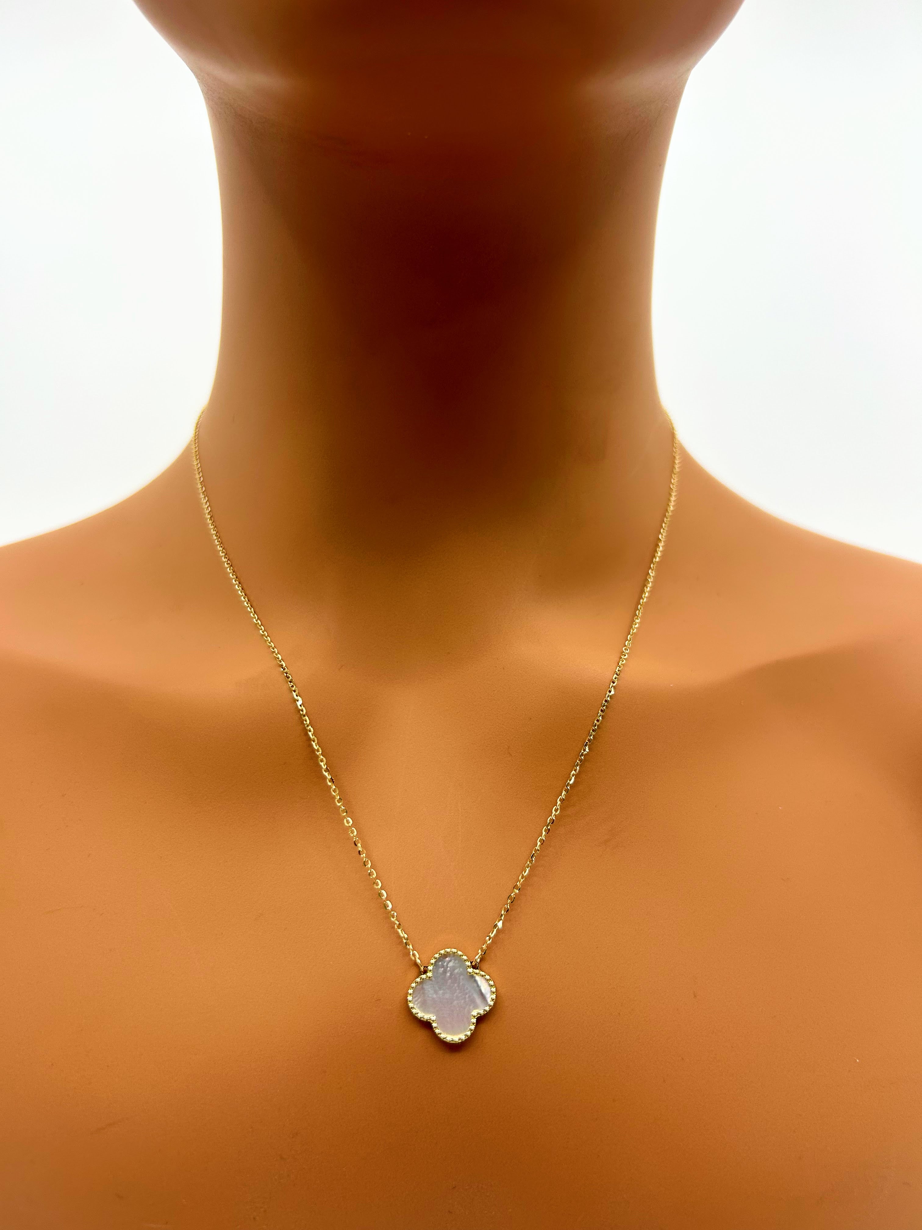 Mother of Pearl Clover Leaf Necklace – Bijouterie-Panthère
