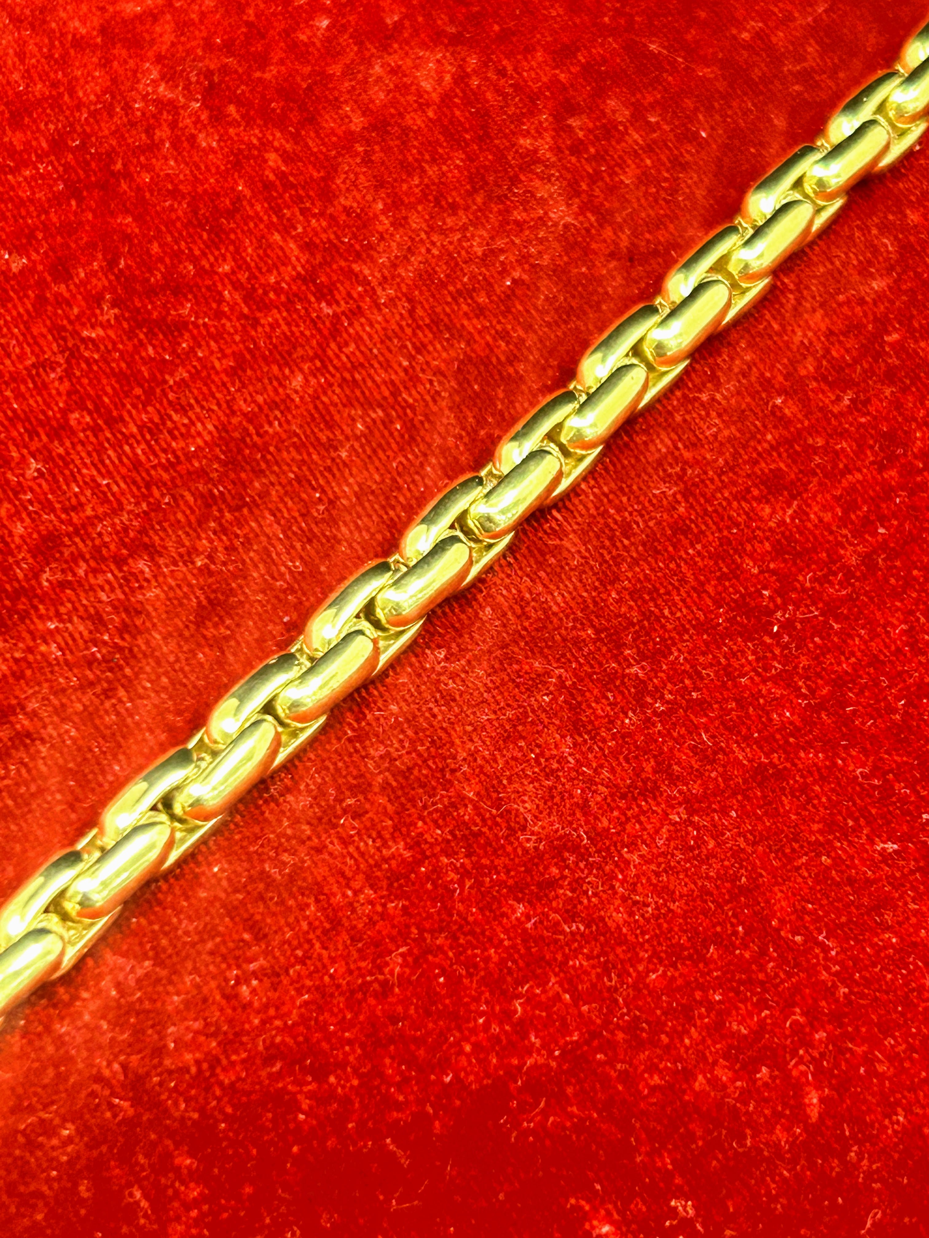 Unisex solid gold bracelet