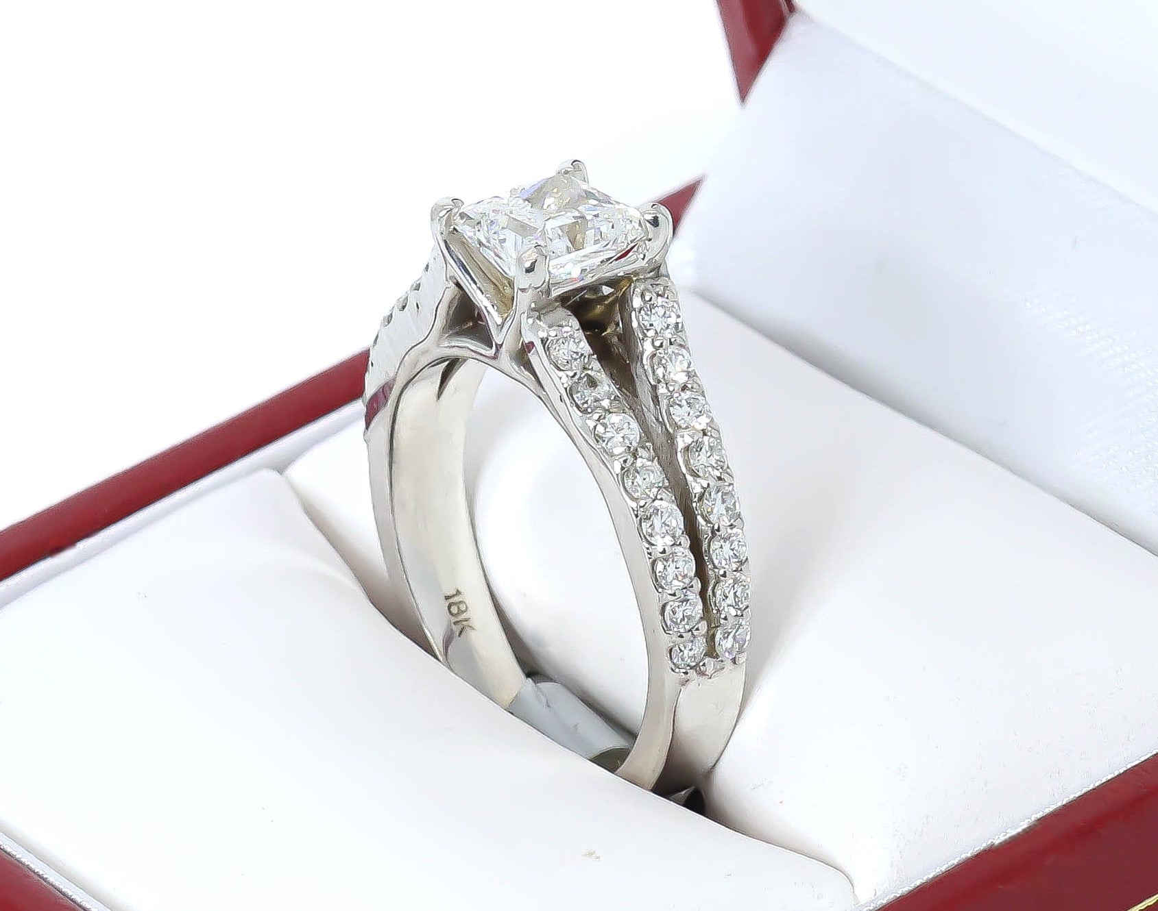 Or blanc 18 carats, jonc double, avec diamant de laboratoire taille princesse 1 carat
