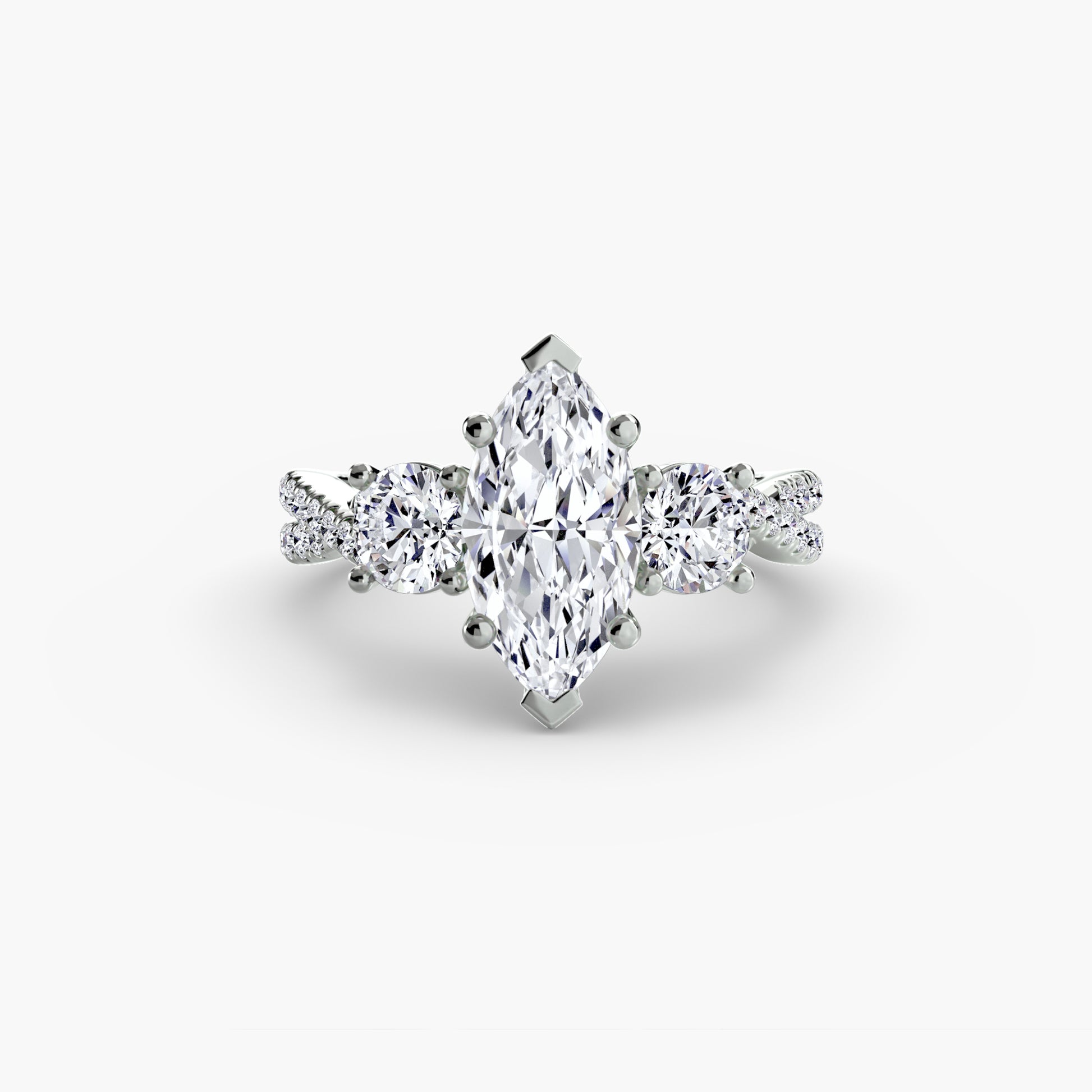 Bague à trois pierres avec pavé 2