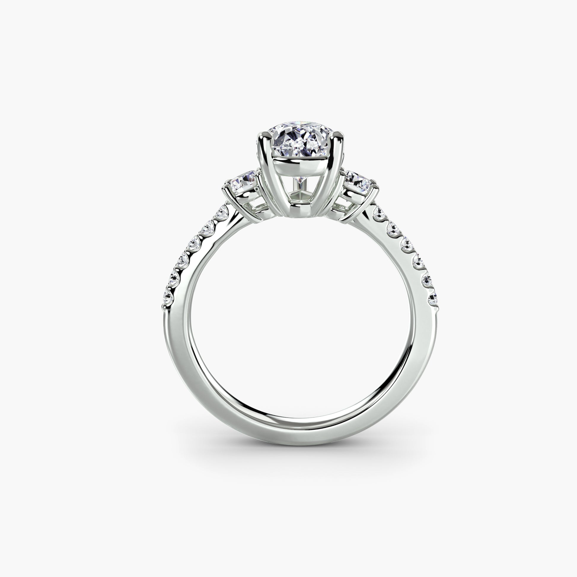 Bague trois pierres avec corps de bague pavé 5