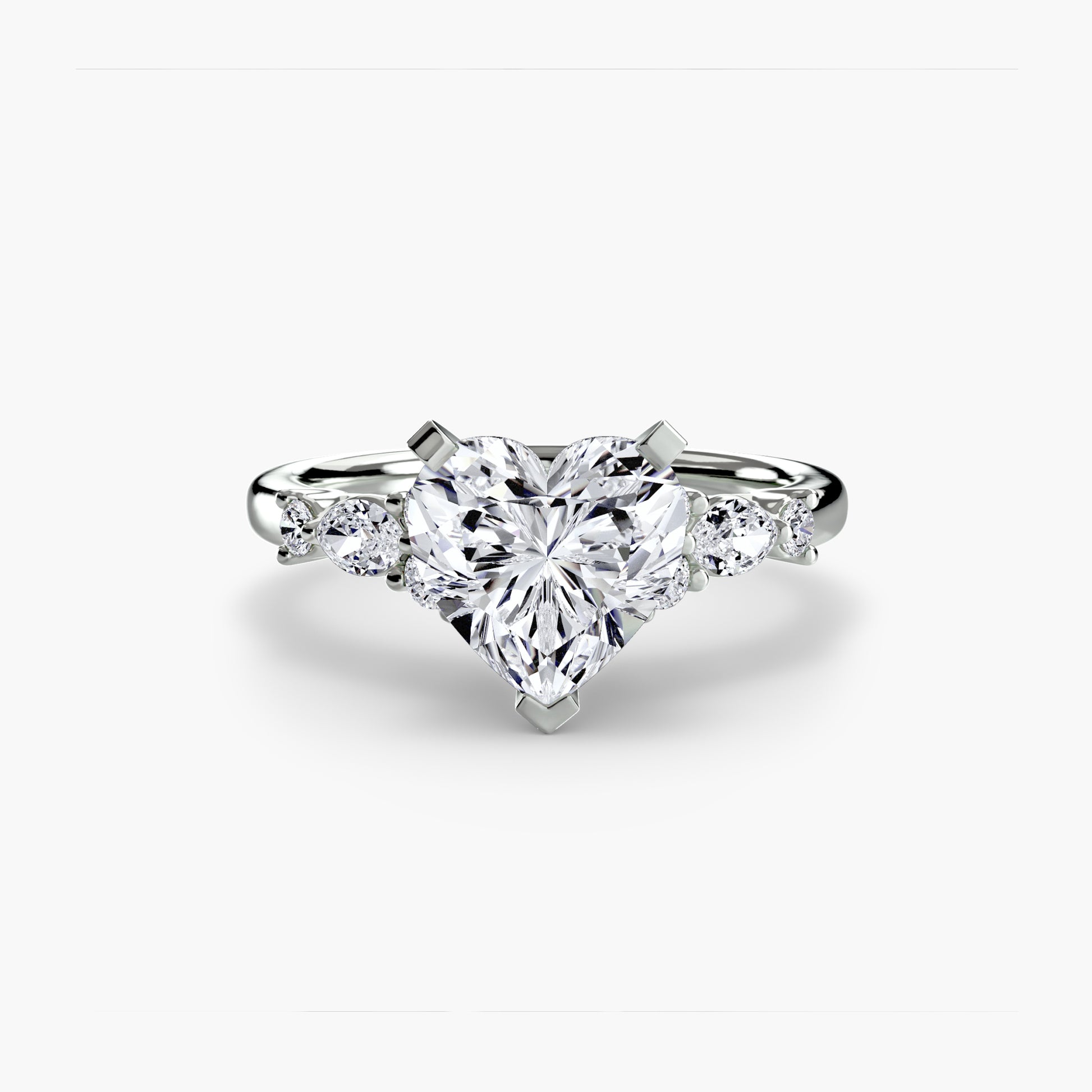 Le Solitaire Accent Floral