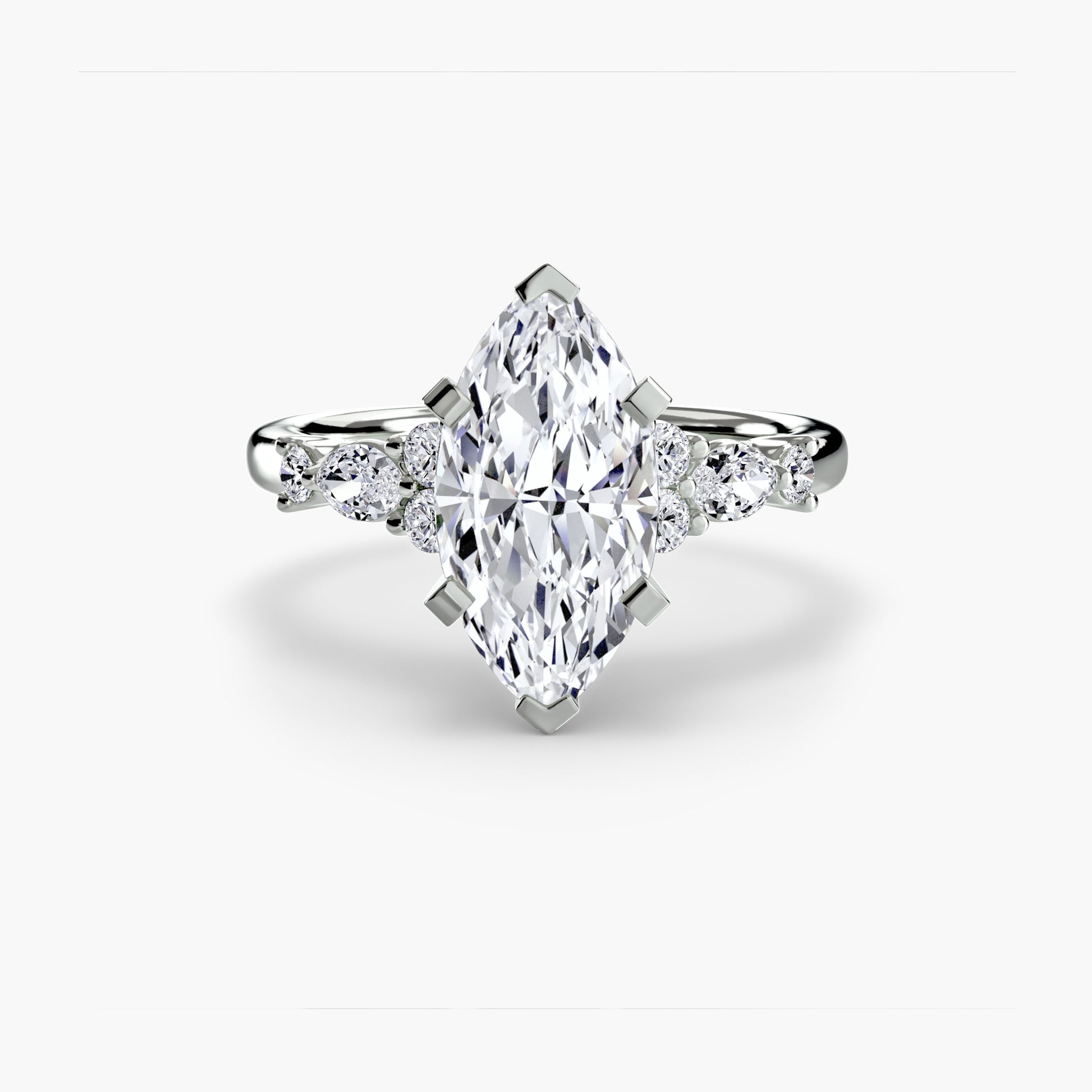 Le Solitaire Accent Floral