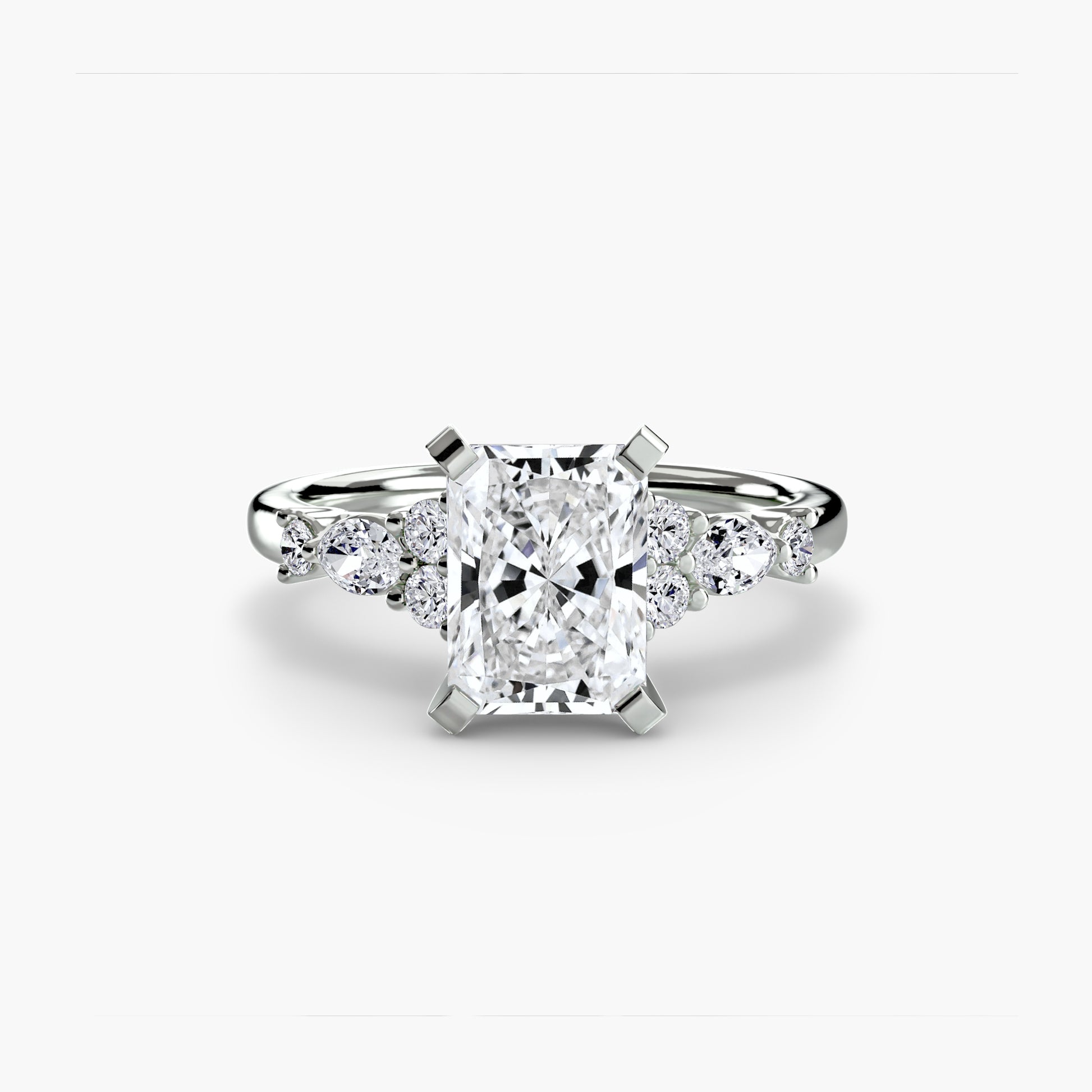 Le Solitaire Accent Floral