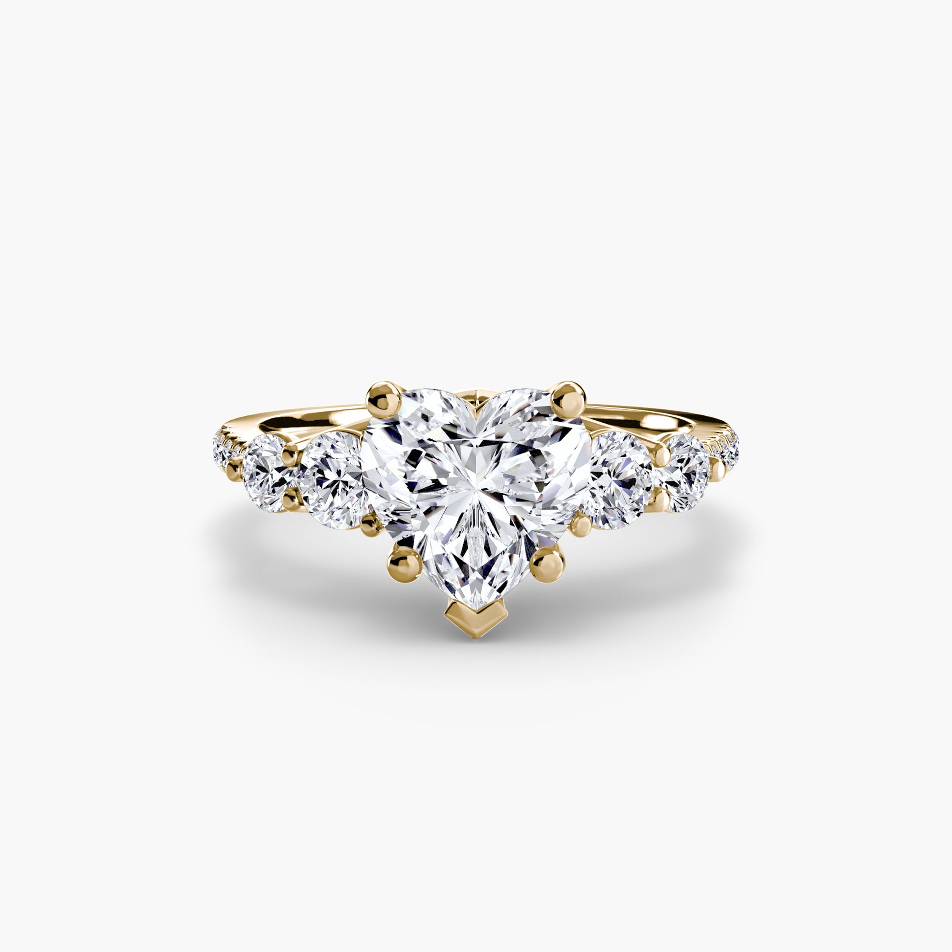 Bague cinq pierres avec anneau pavé