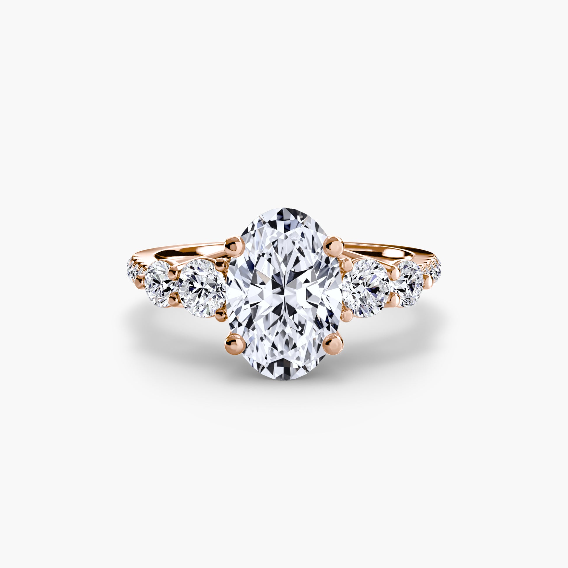 Bague cinq pierres avec anneau pavé