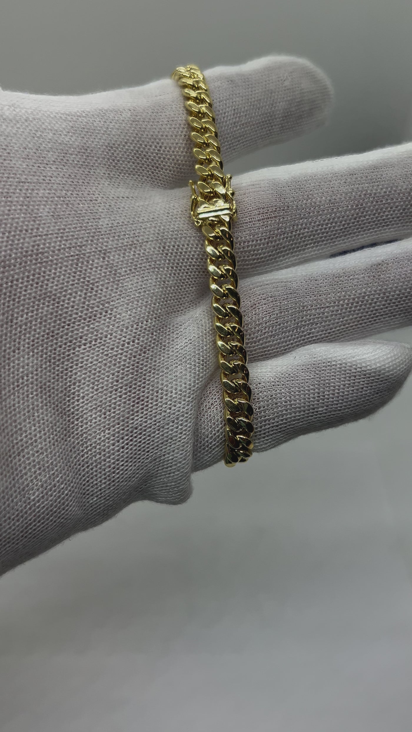 10k Gold Cuban Hollow bracelet