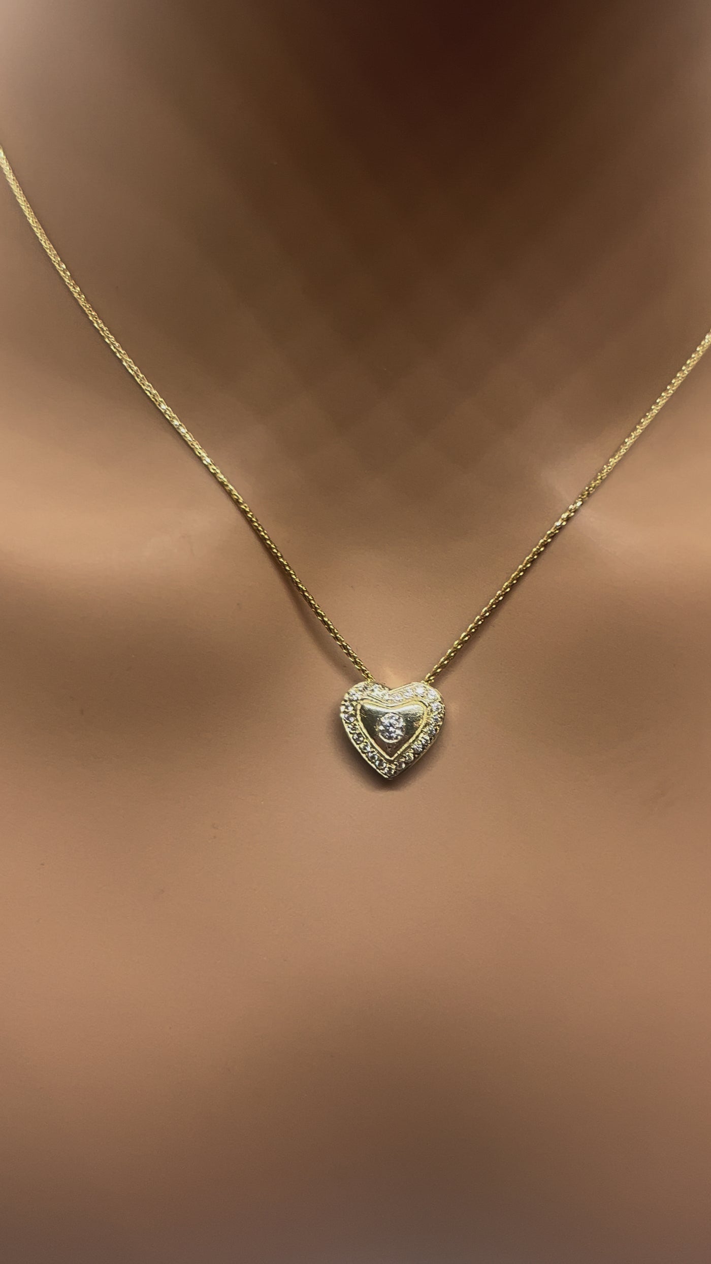10k Gold Heart Necklace with Natural diamonds