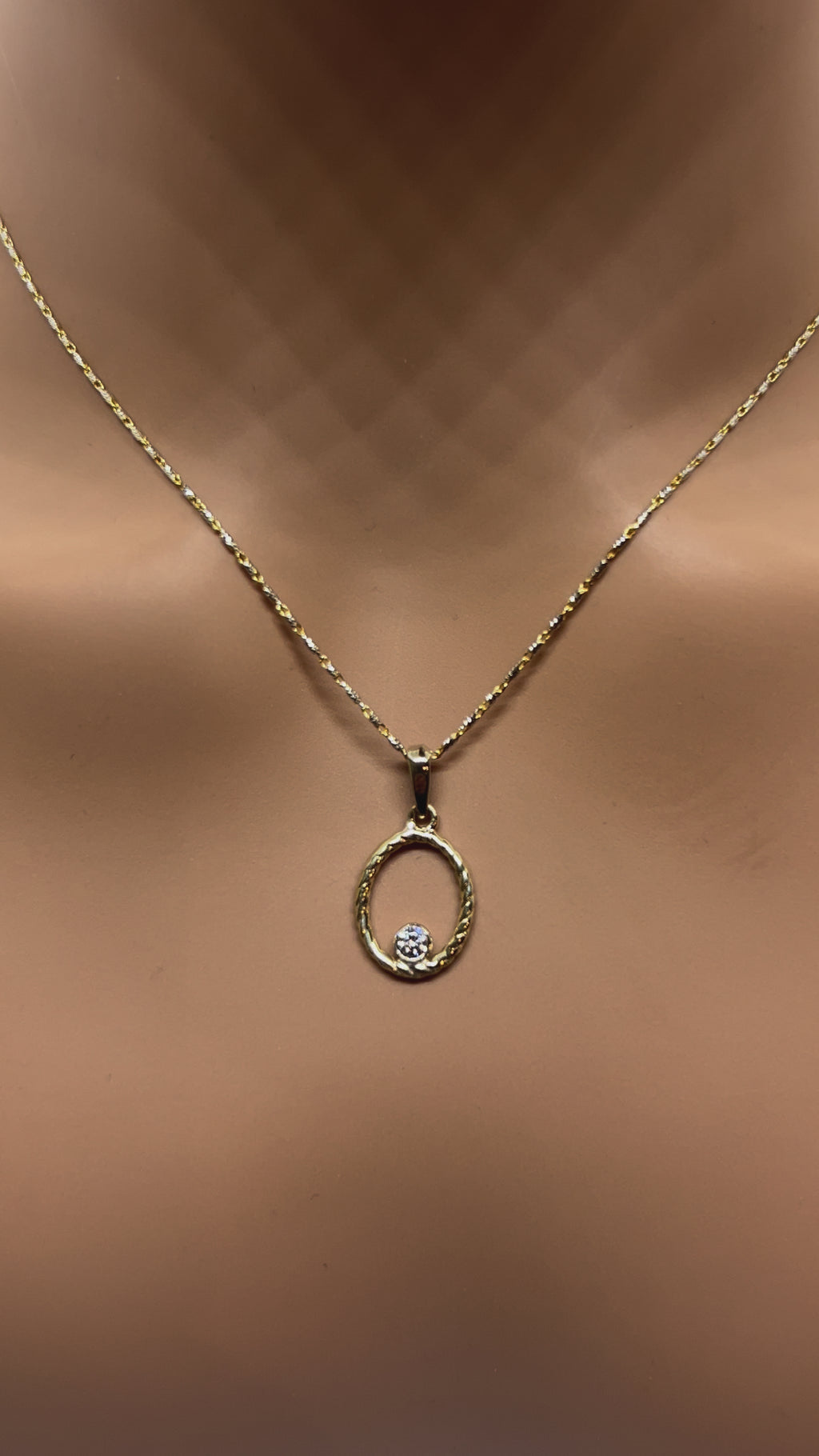 10k Yellow Gold Fine Necklace with Pendant and Natural diamond