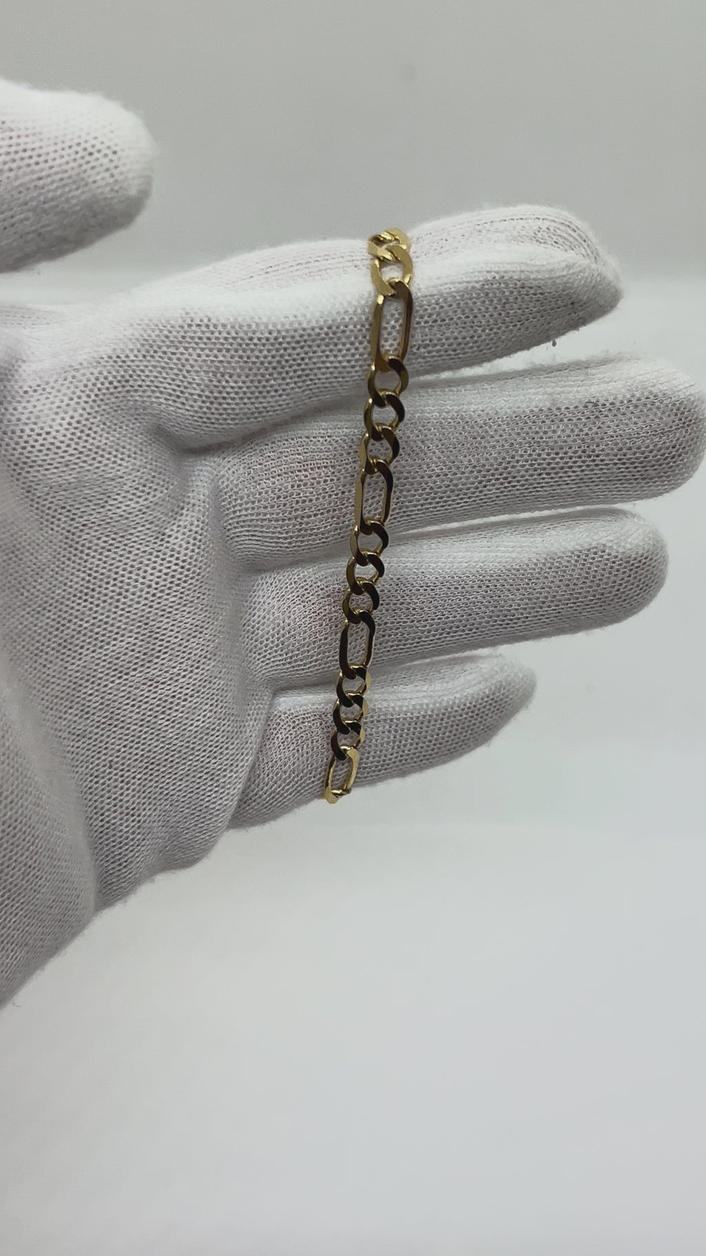 18k Gold Figaro Bracelet ~6mm wide