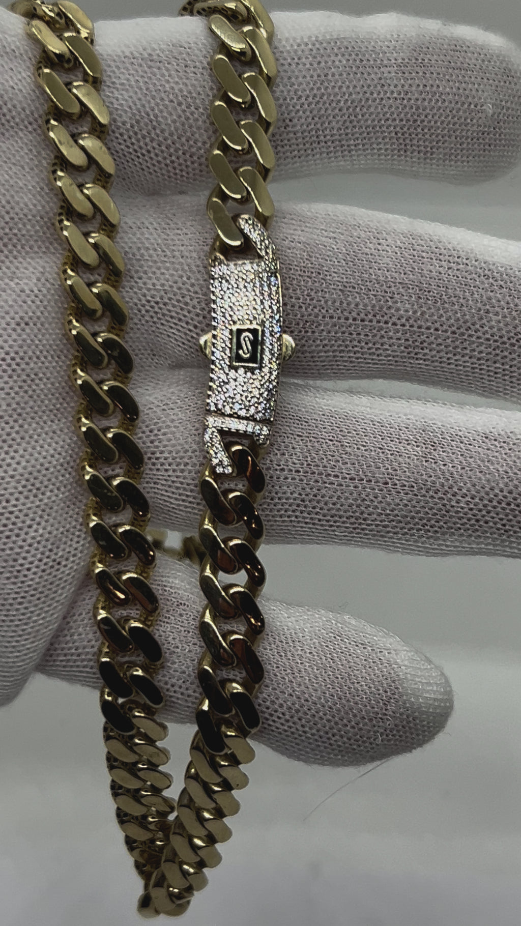 10k Gold Monaco Cuban chain 9.5mm