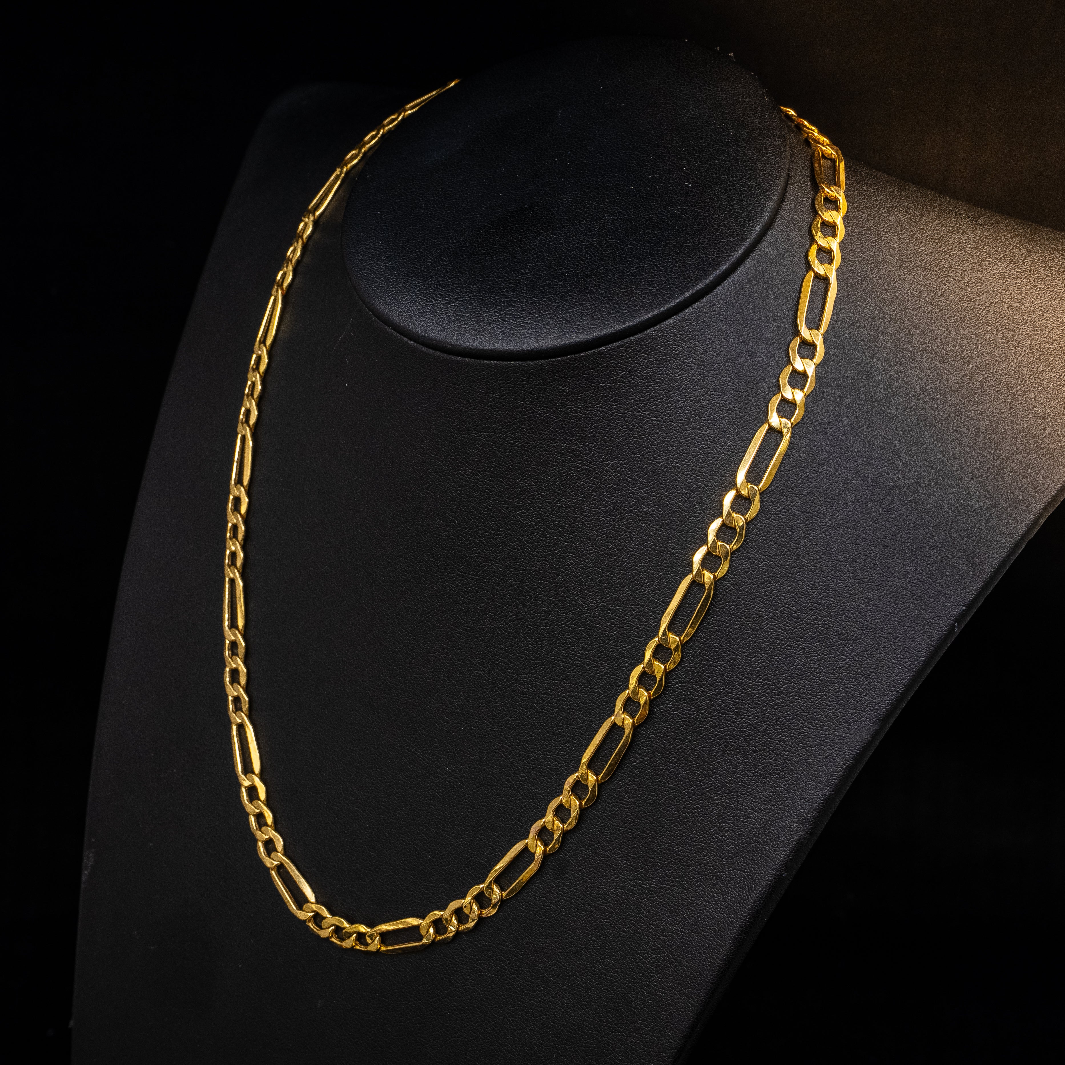 10k Gold Figaro chain 6.5mm