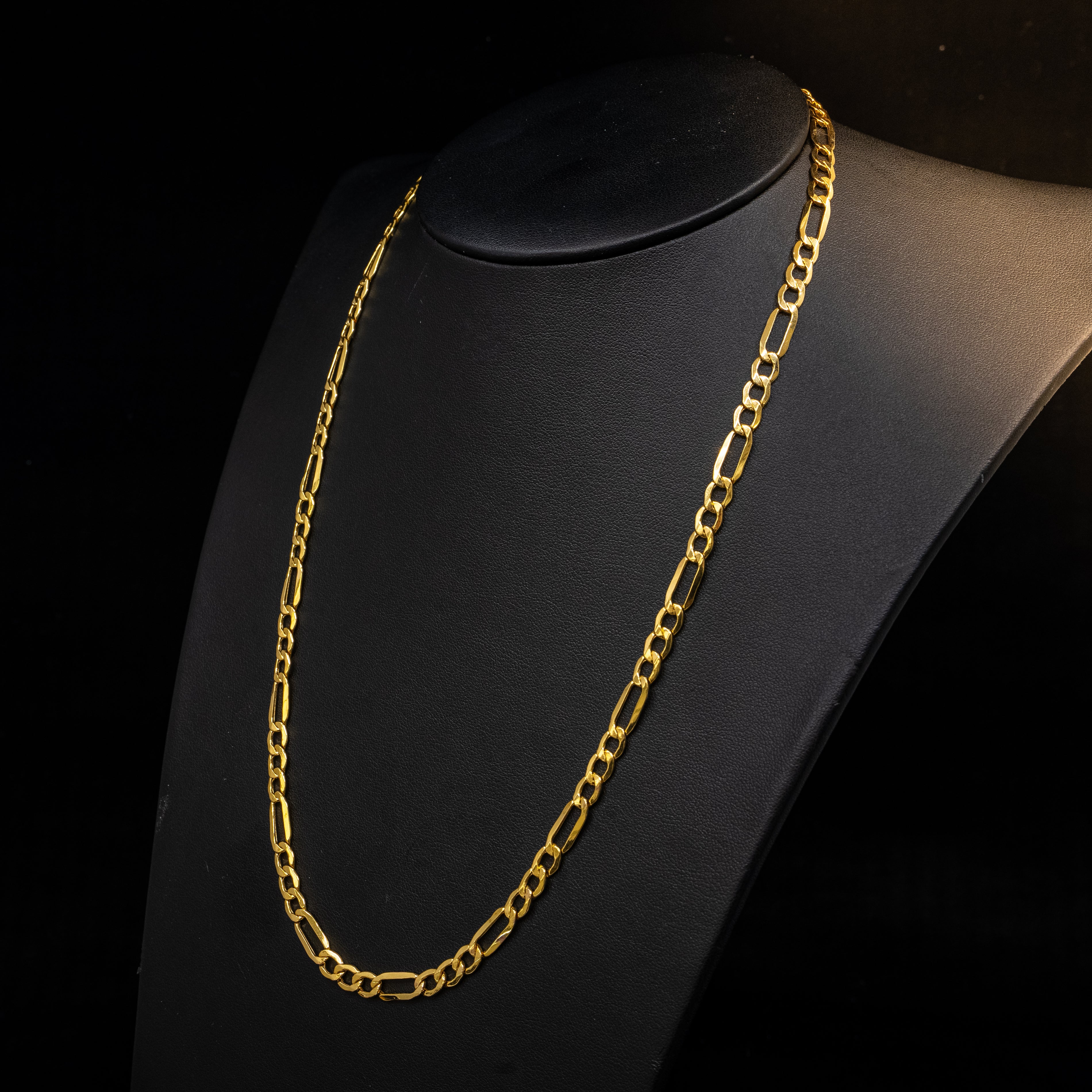 10k Gold Figaro chain ~5.5mm wide